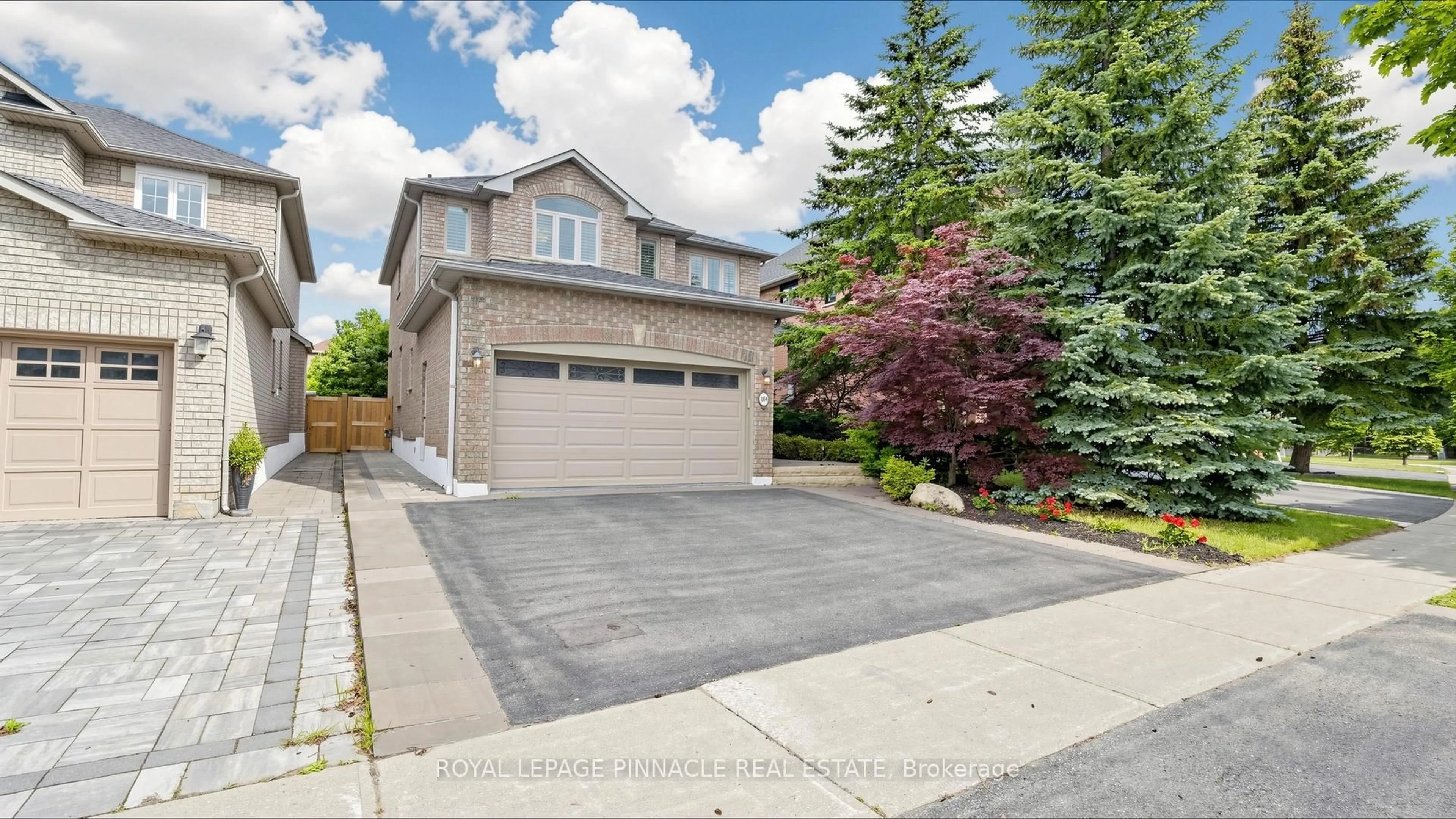A pic from outside/outdoor area/front of a property/back of a property/a pic from drone, street for 164 Anthony Ave, Mississauga Ontario L4Z 3V3