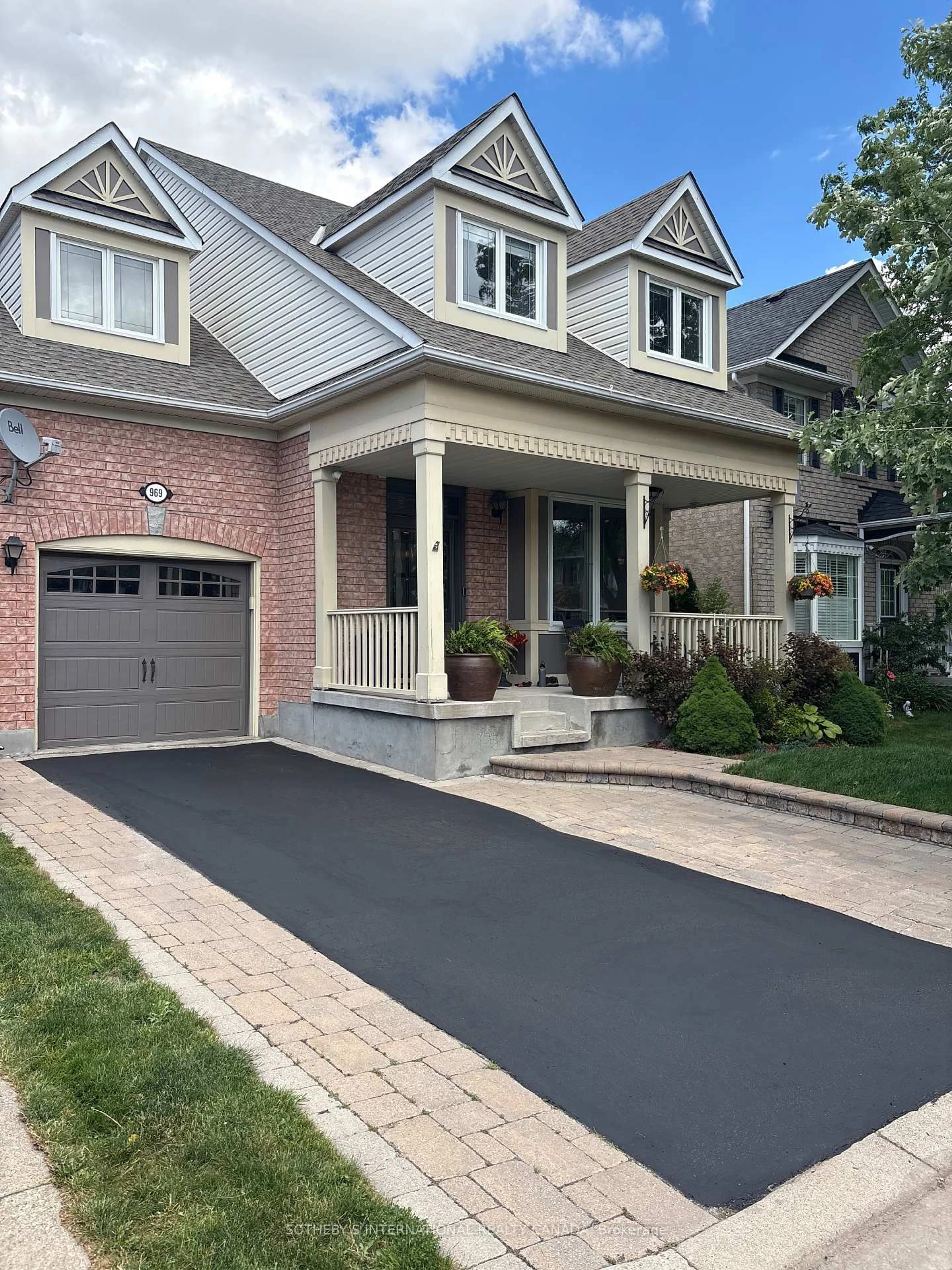 Home with brick exterior material, street for 969 Donnelly St, Milton Ontario L9T 6E2