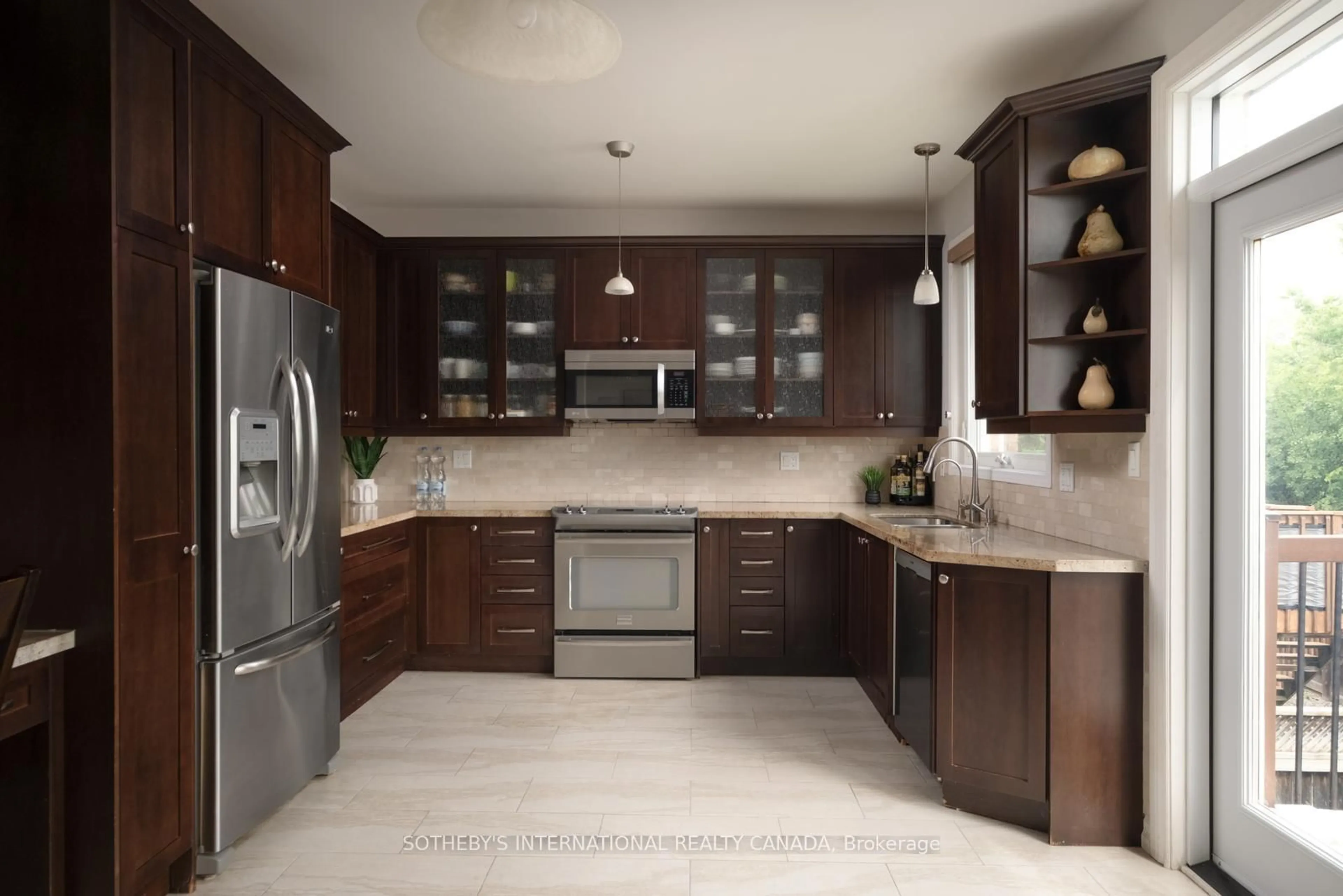 Contemporary kitchen, ceramic/tile floor for 969 Donnelly St, Milton Ontario L9T 6E2