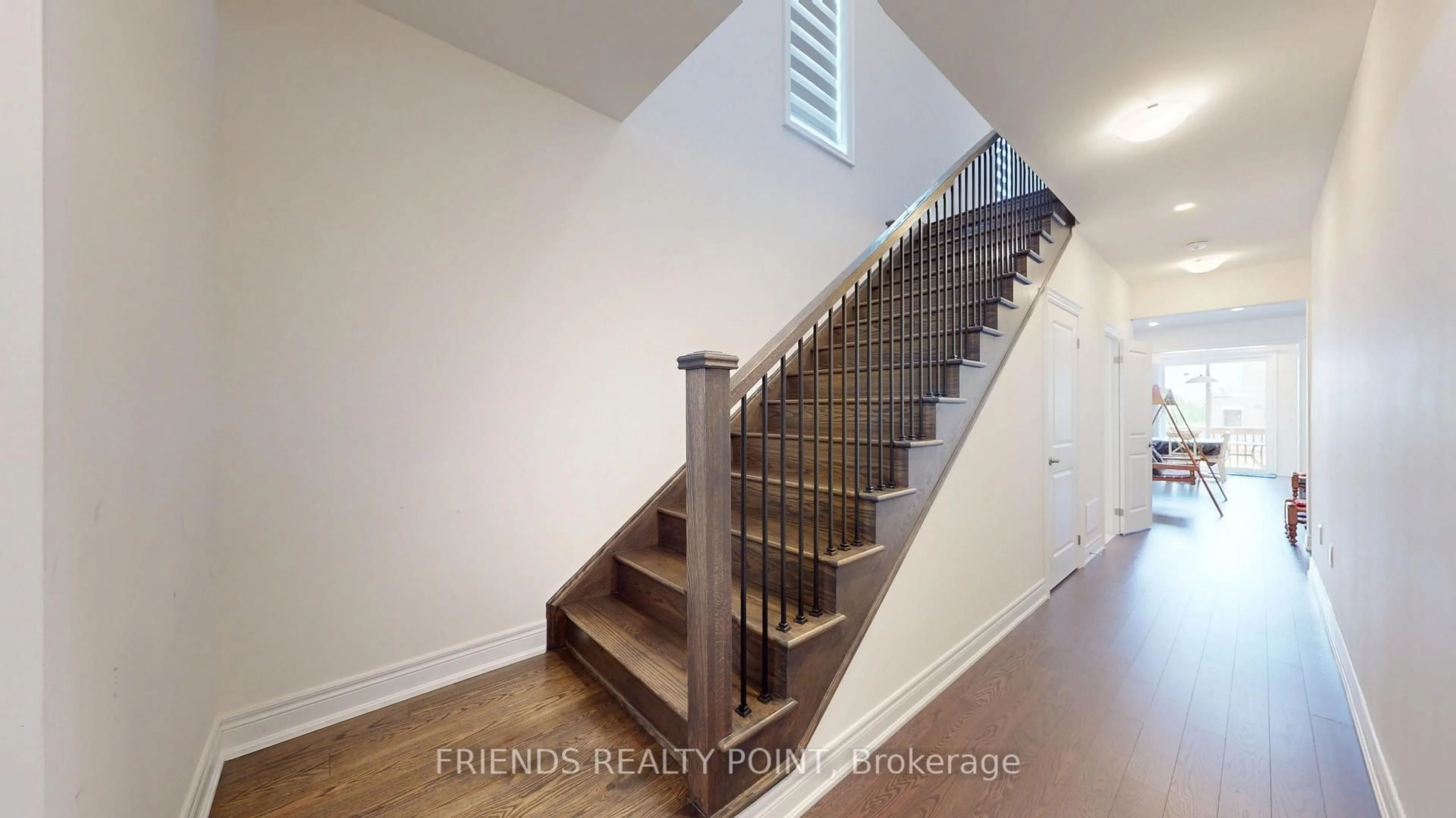 Stairs for 9 Falby Rd, Brampton Ontario L6P 4S1