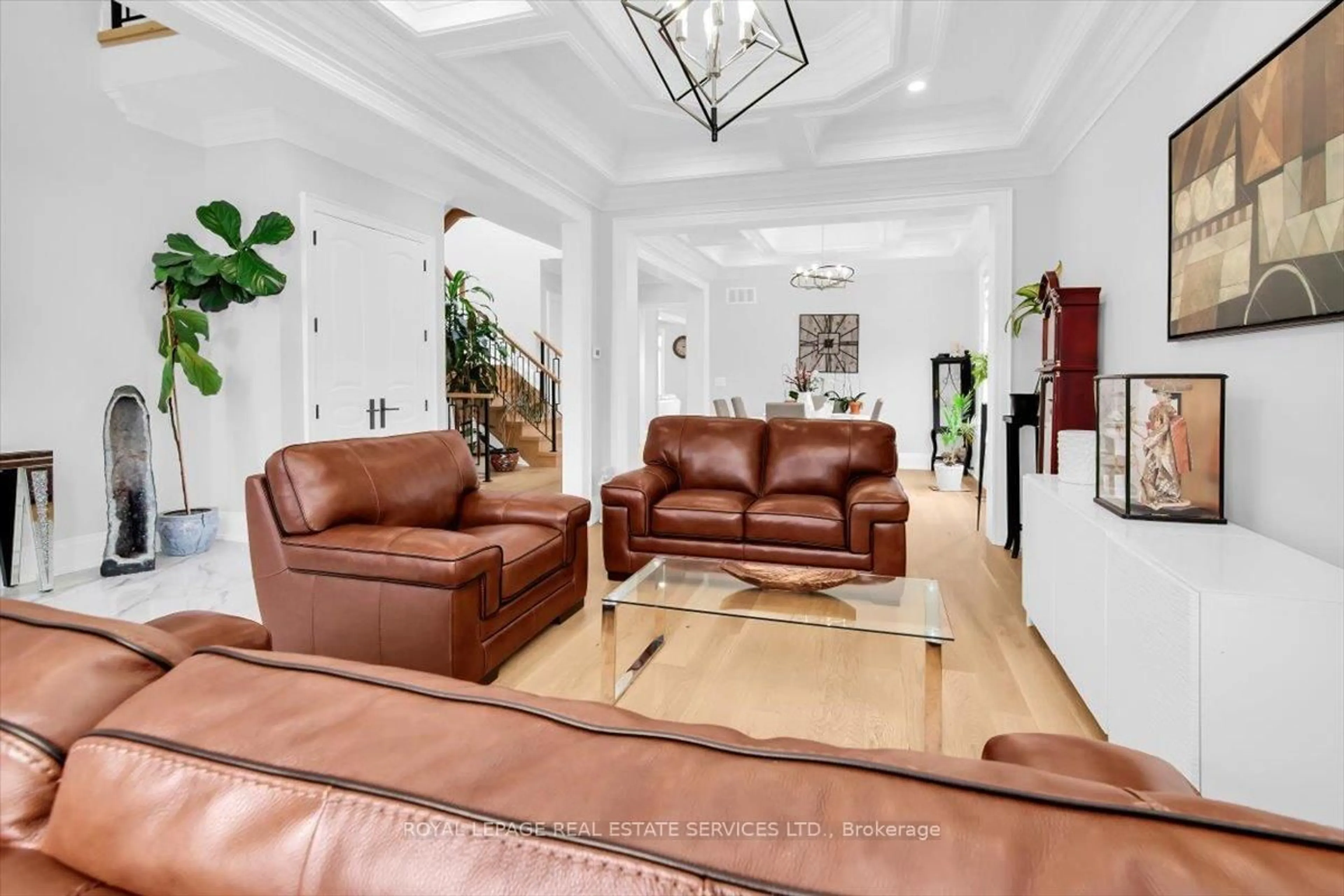 Living room with furniture, ceramic/tile floor for 56 Battersea Cres, Toronto Ontario M6L 1H1