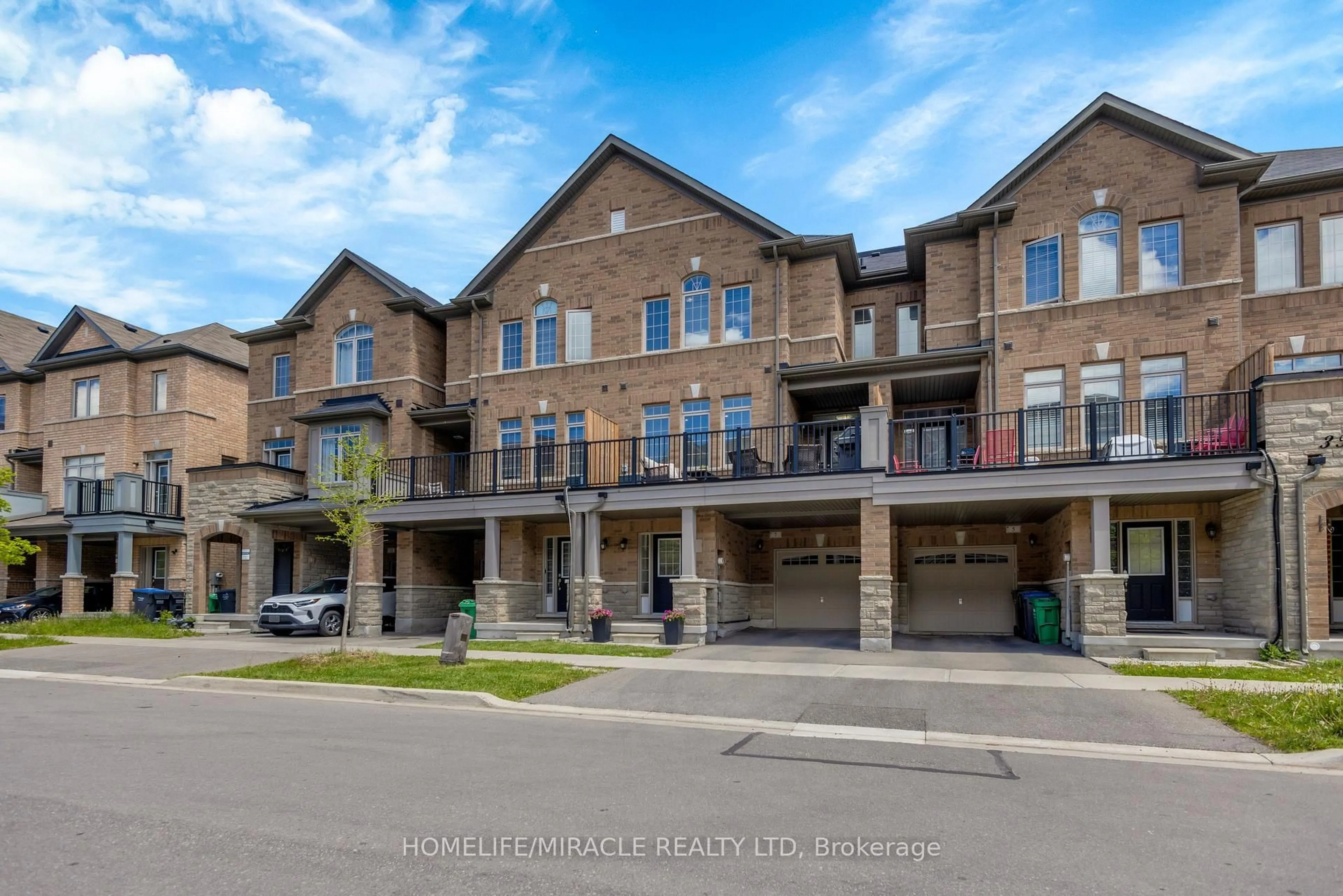 Unknown for 7 Haymarket Dr, Brampton Ontario L7A 5C3