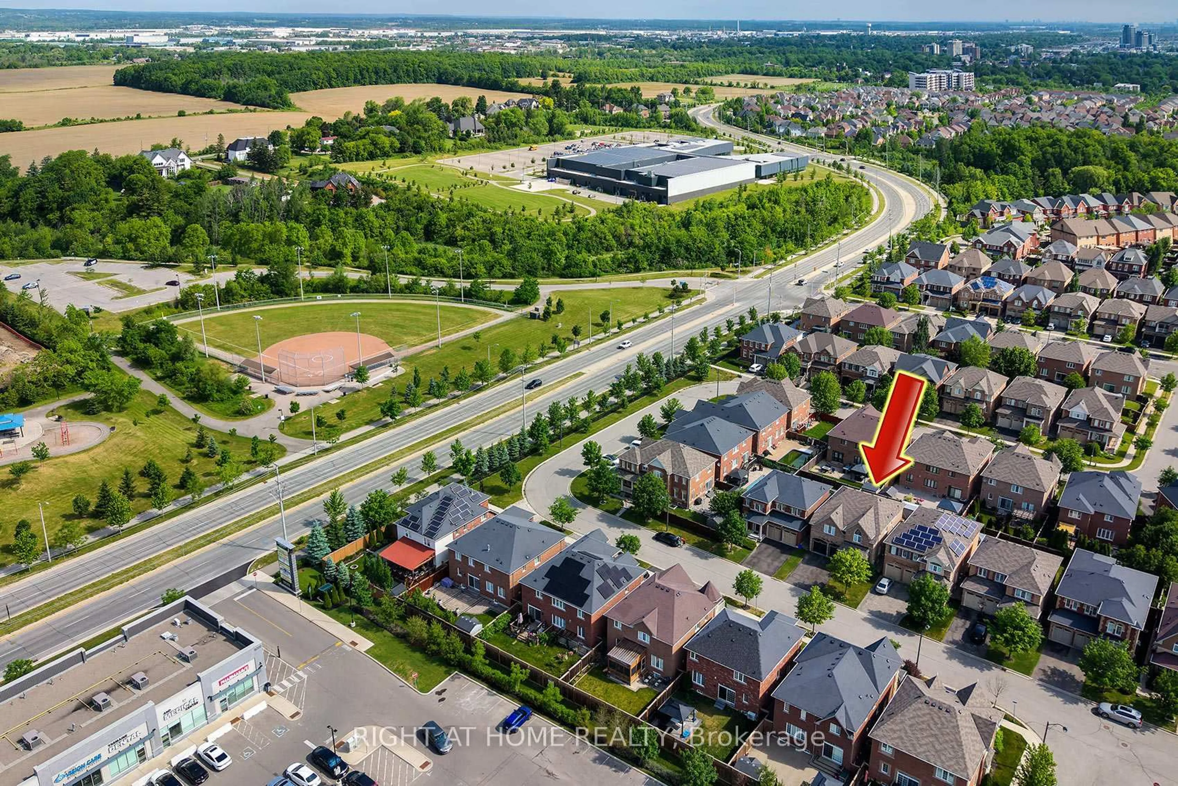 A pic from outside/outdoor area/front of a property/back of a property/a pic from drone, street for 247 Rowe Terr, Milton Ontario L9T 8E8