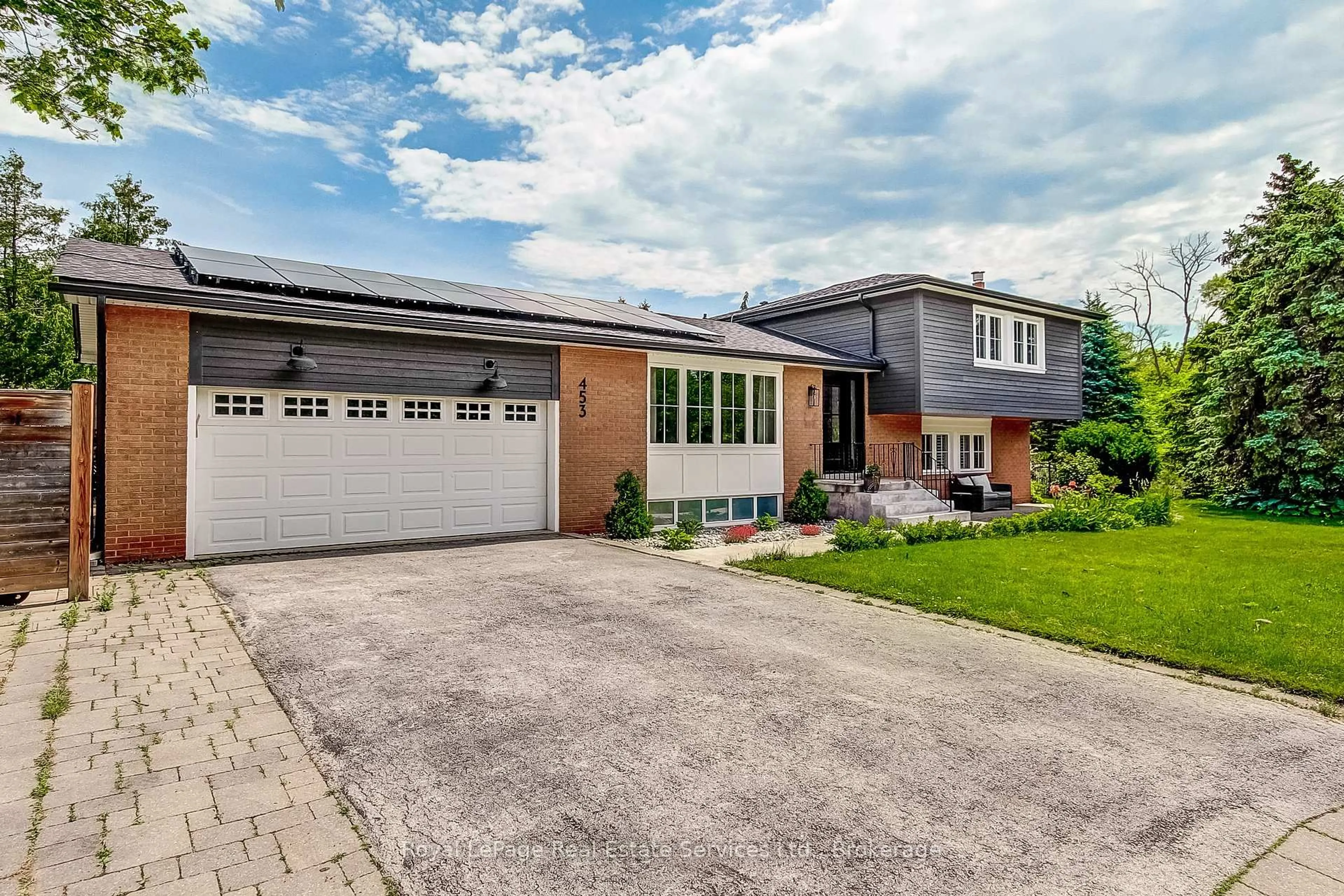 Home with brick exterior material, street for 453 Warminster Dr, Oakville Ontario L6L 4N4