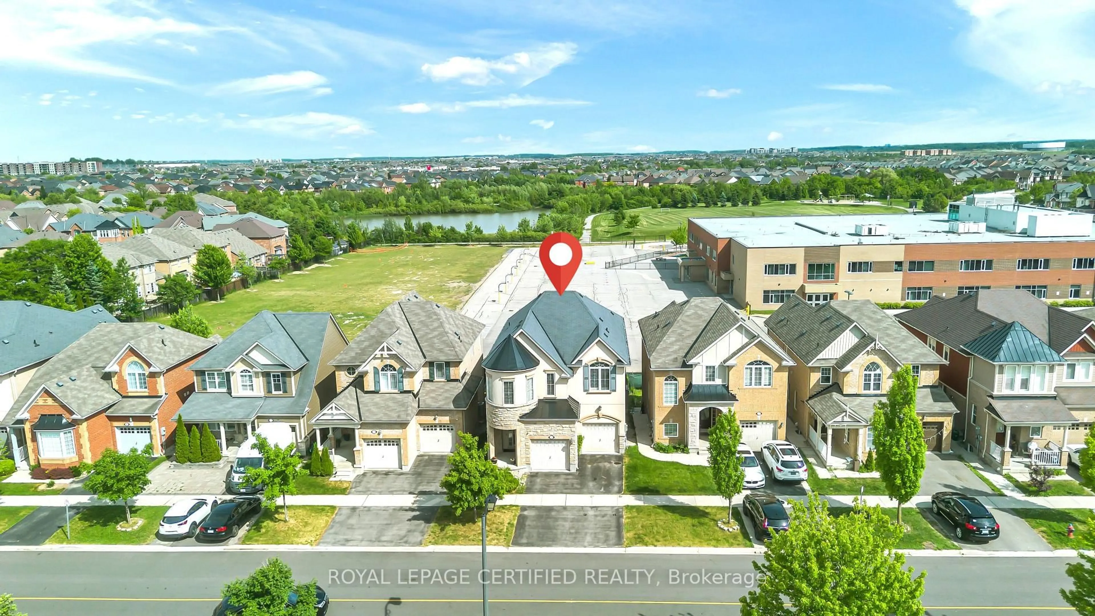 A pic from outside/outdoor area/front of a property/back of a property/a pic from drone, unknown for 358 Pringle Ave, Milton Ontario L9T 7N2