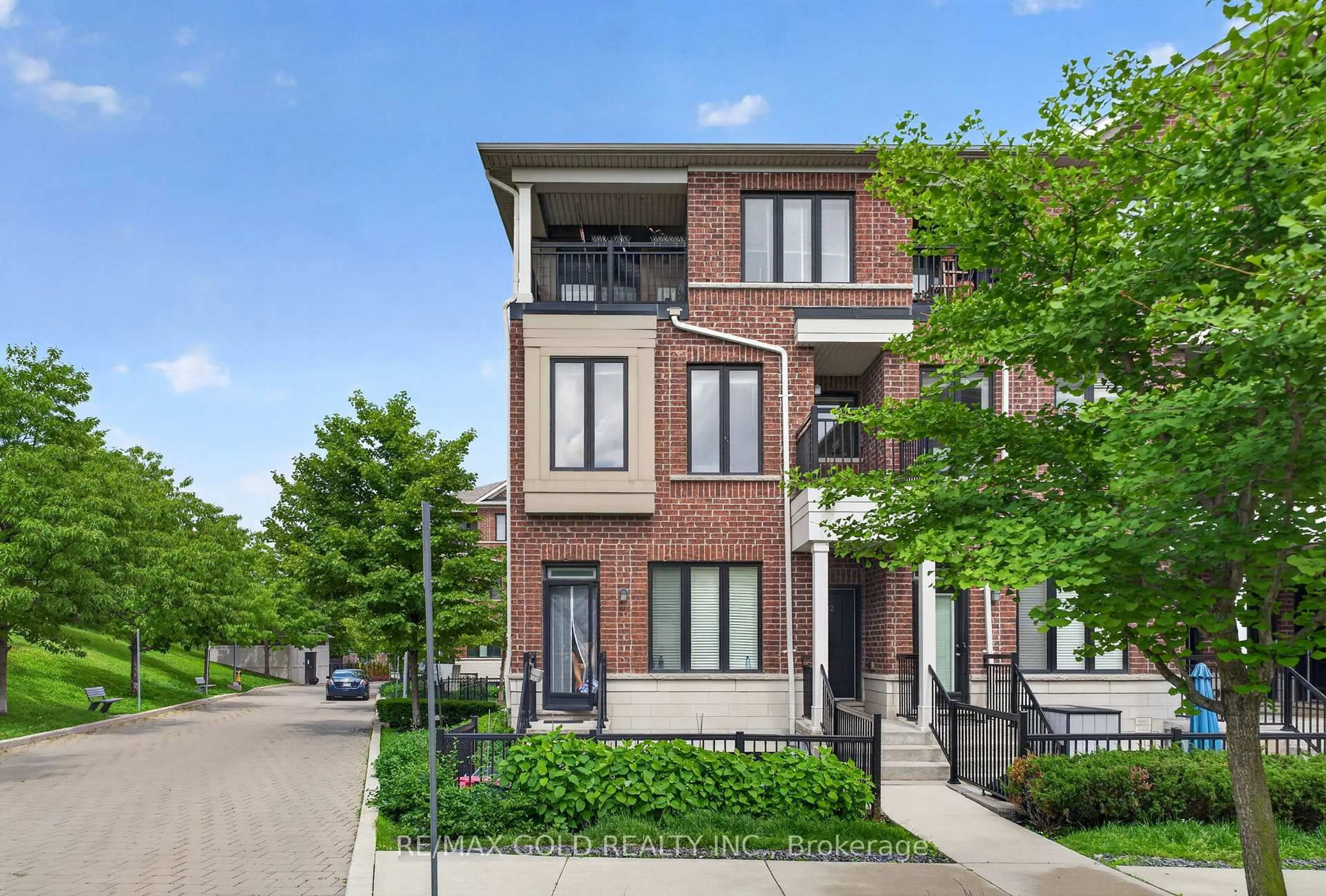 Home with brick exterior material, street for 30 Carnation Ave #92, Toronto Ontario M8V 0B8