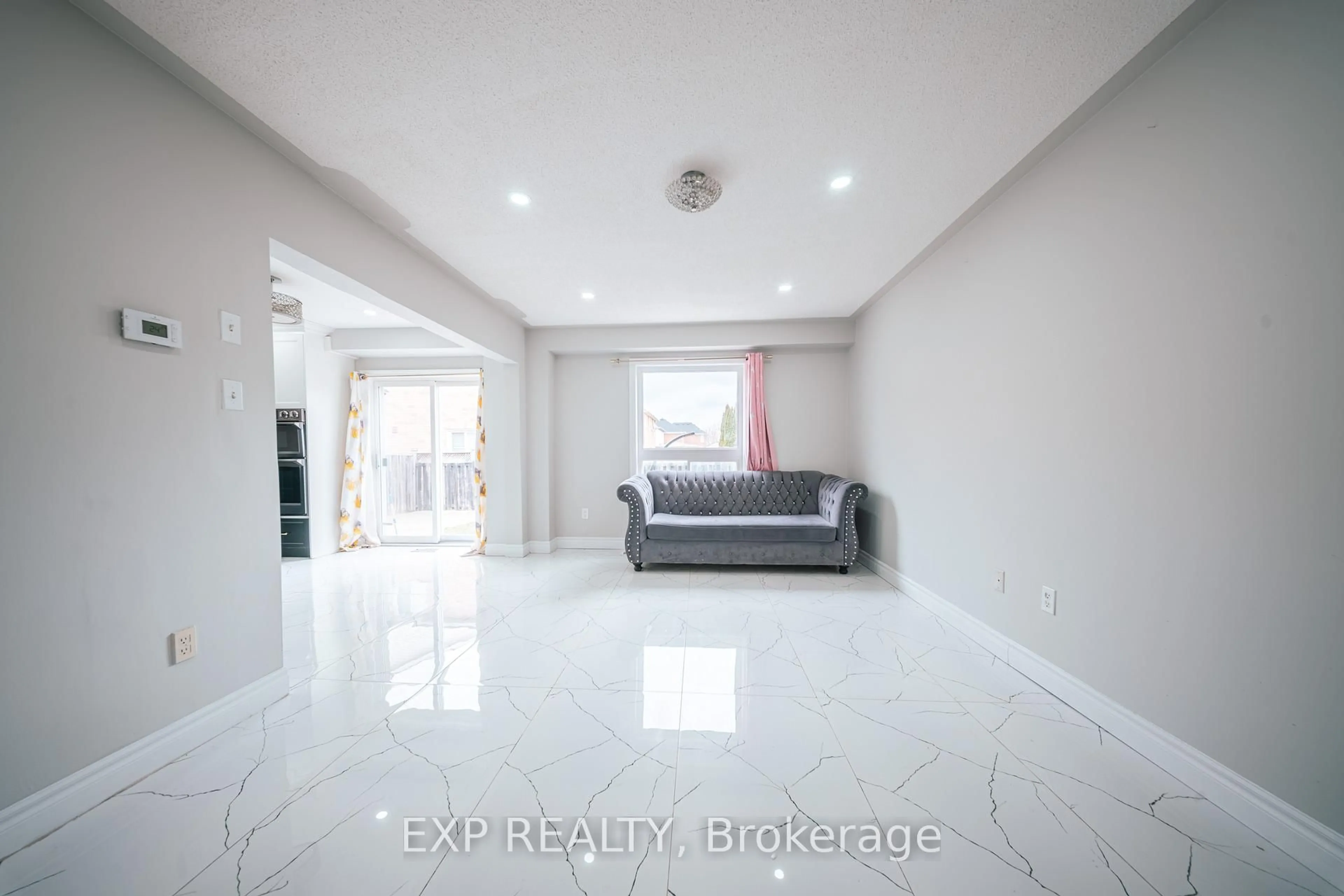 Unknown for 3 Deforest Dr, Brampton Ontario L7A 2Y3
