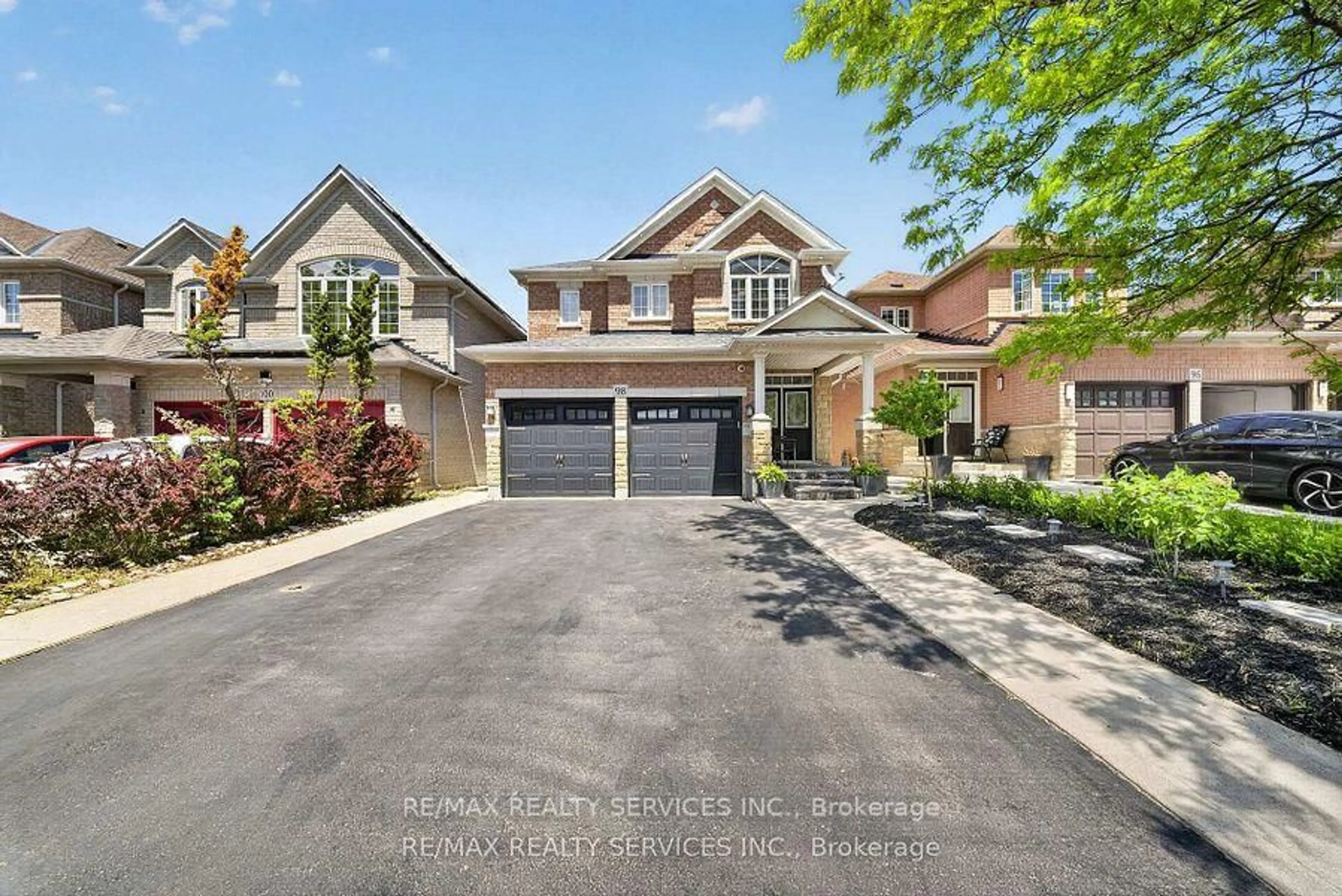 Home with brick exterior material, street for 98 Saffron Cres, Brampton Ontario L6S 6H8