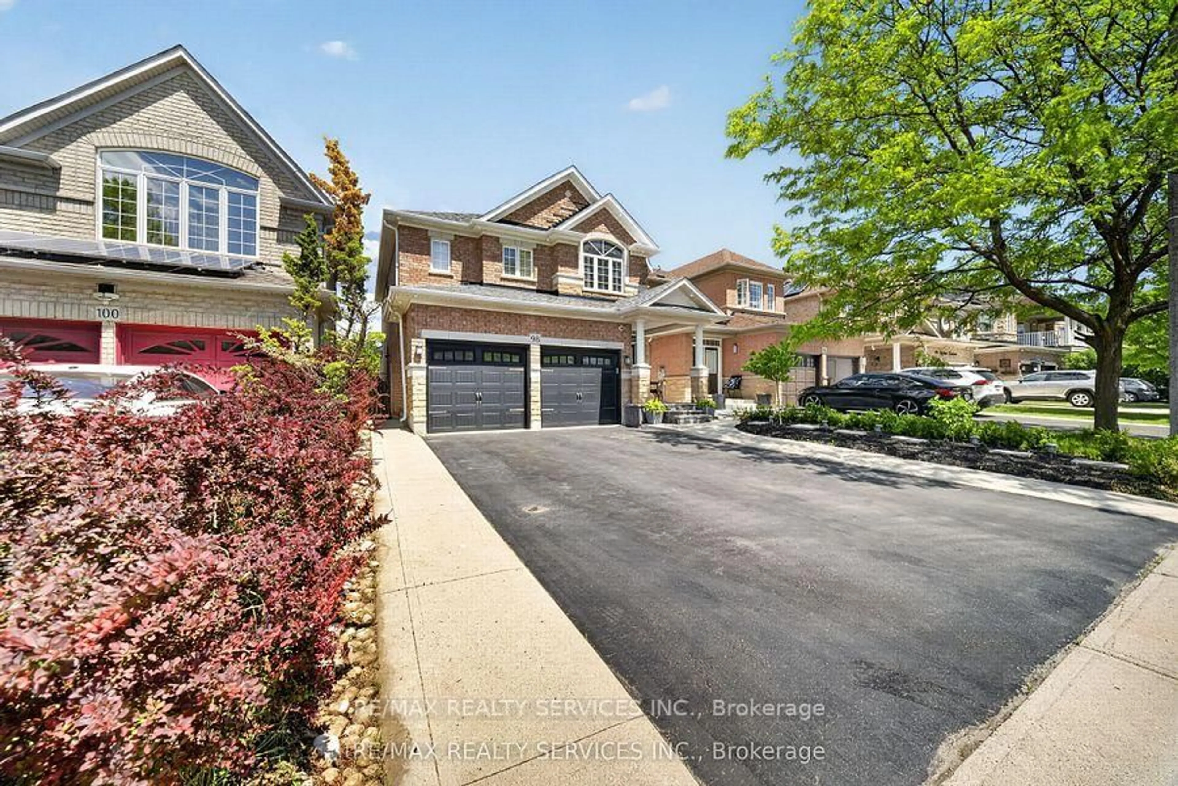 Home with brick exterior material, street for 98 Saffron Cres, Brampton Ontario L6S 6H8