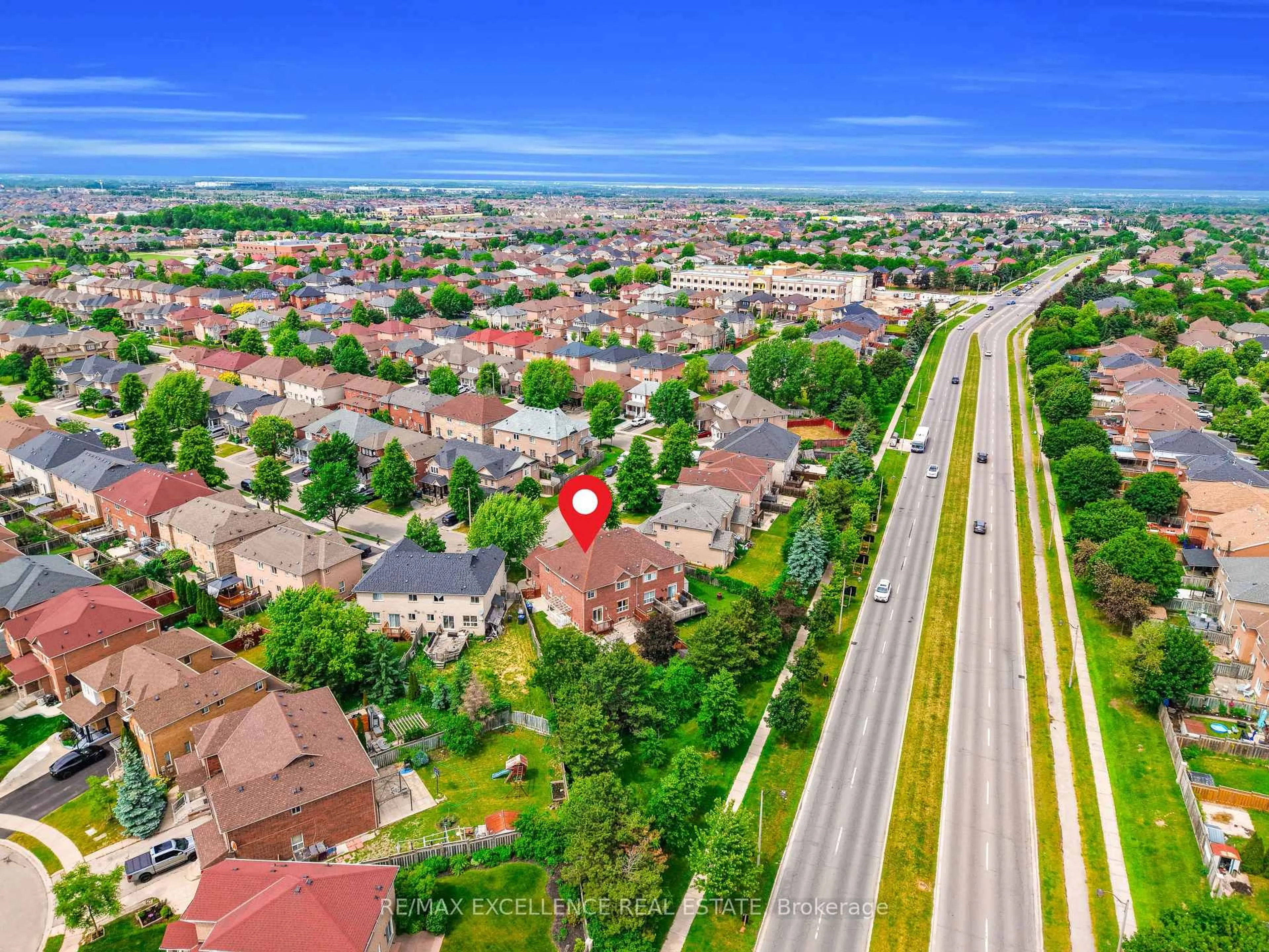 A pic from outside/outdoor area/front of a property/back of a property/a pic from drone, street for 50 Jewel Cres, Brampton Ontario L6R 2P5