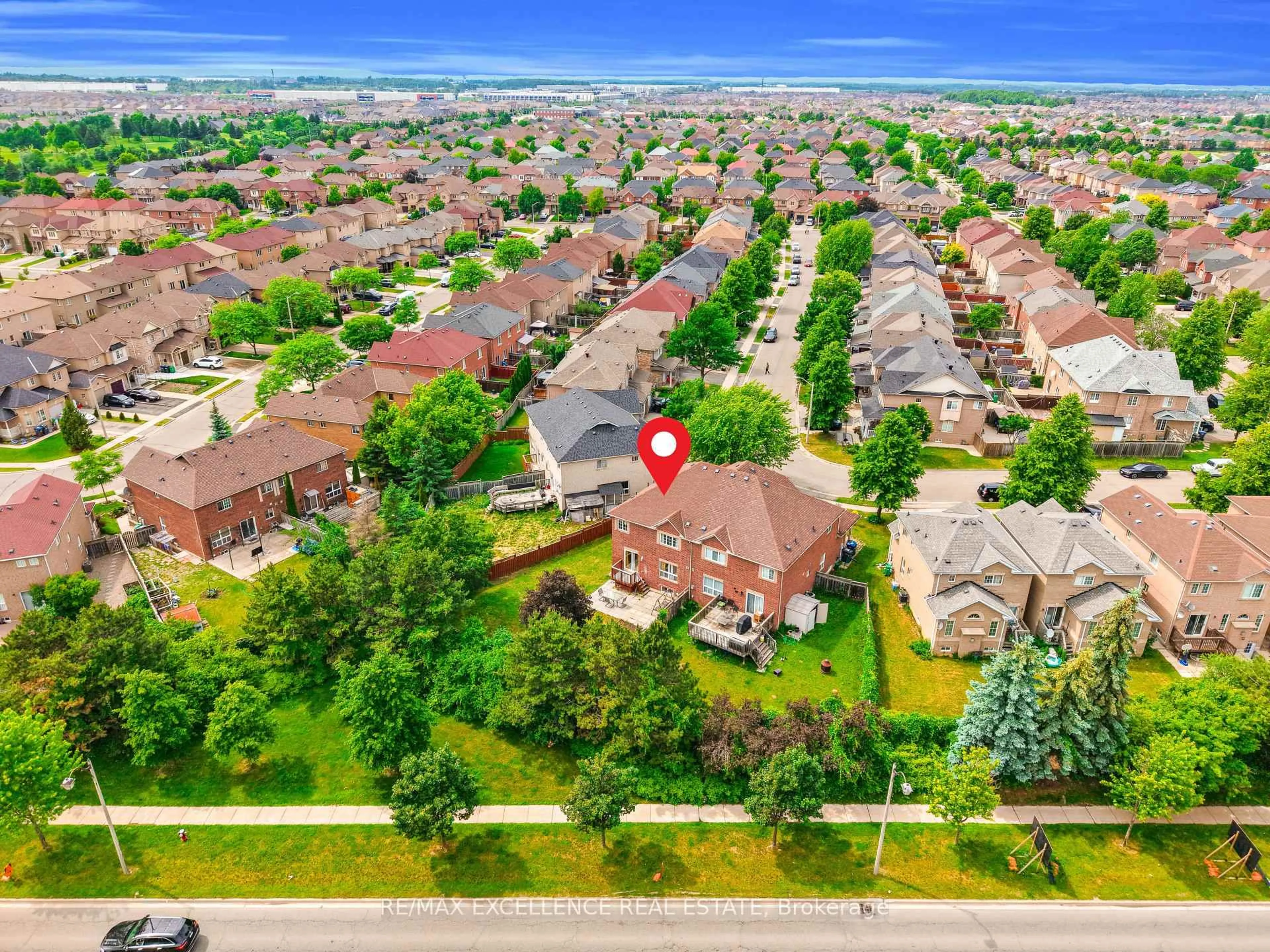 A pic from outside/outdoor area/front of a property/back of a property/a pic from drone, street for 50 Jewel Cres, Brampton Ontario L6R 2P5
