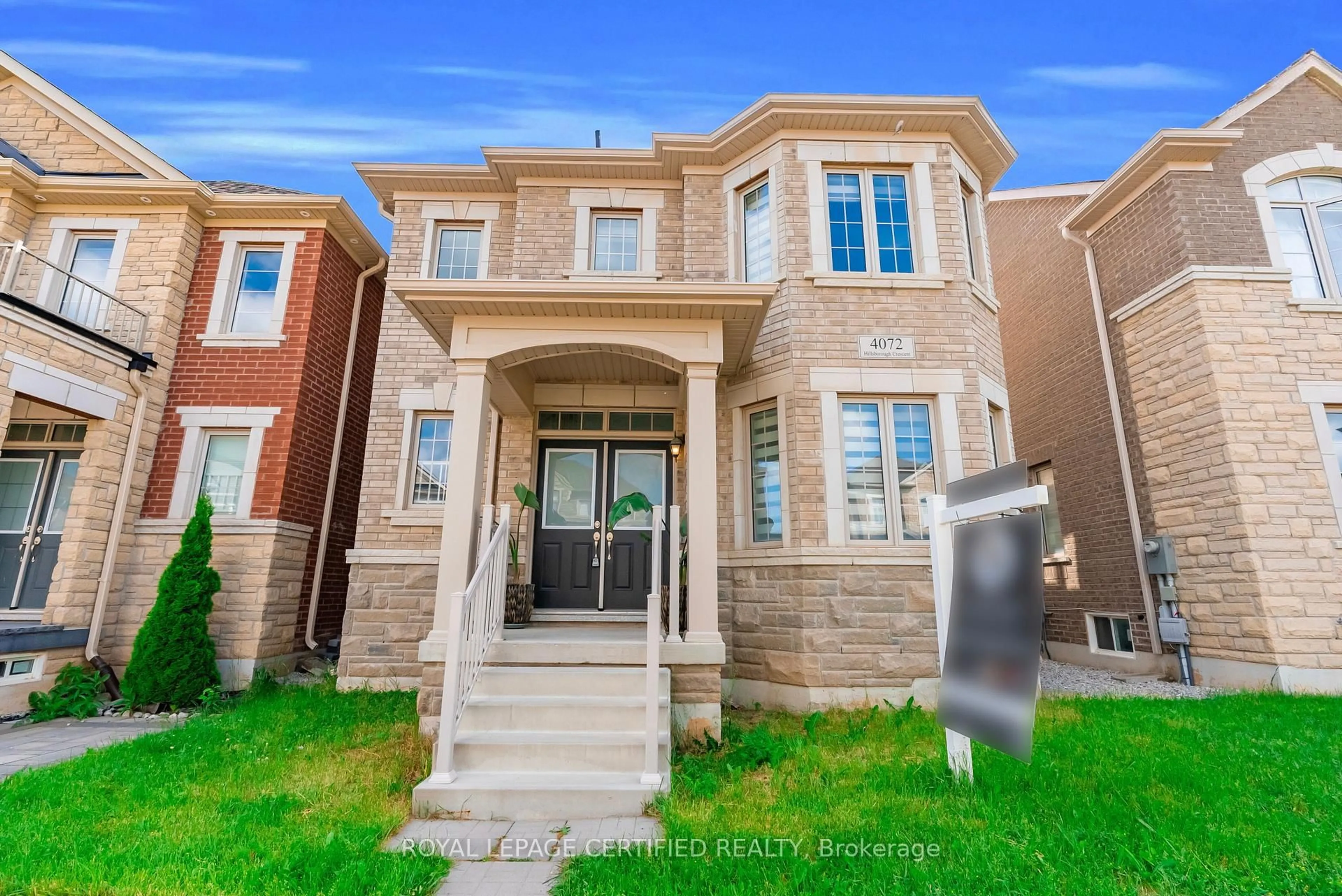 Home with brick exterior material, street for 4072 Hillsborough Cres, Oakville Ontario L6H 3P8