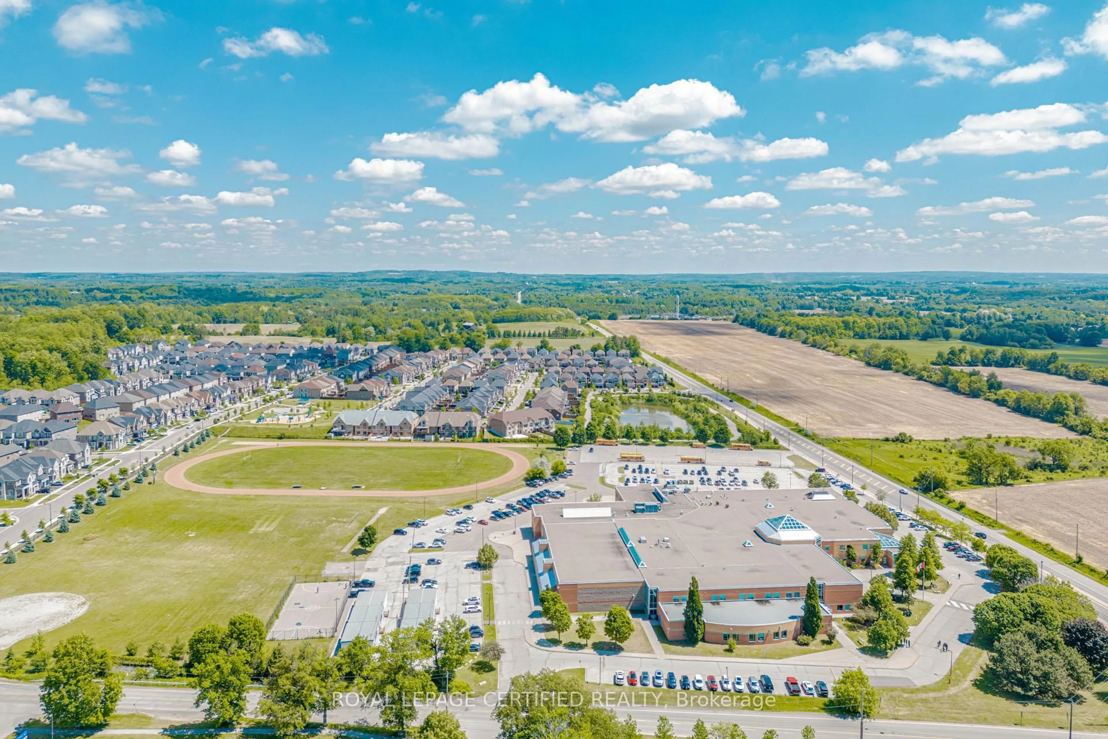 A pic from outside/outdoor area/front of a property/back of a property/a pic from drone, unknown for 28 Walker Rd, Caledon Ontario L7C 1H2
