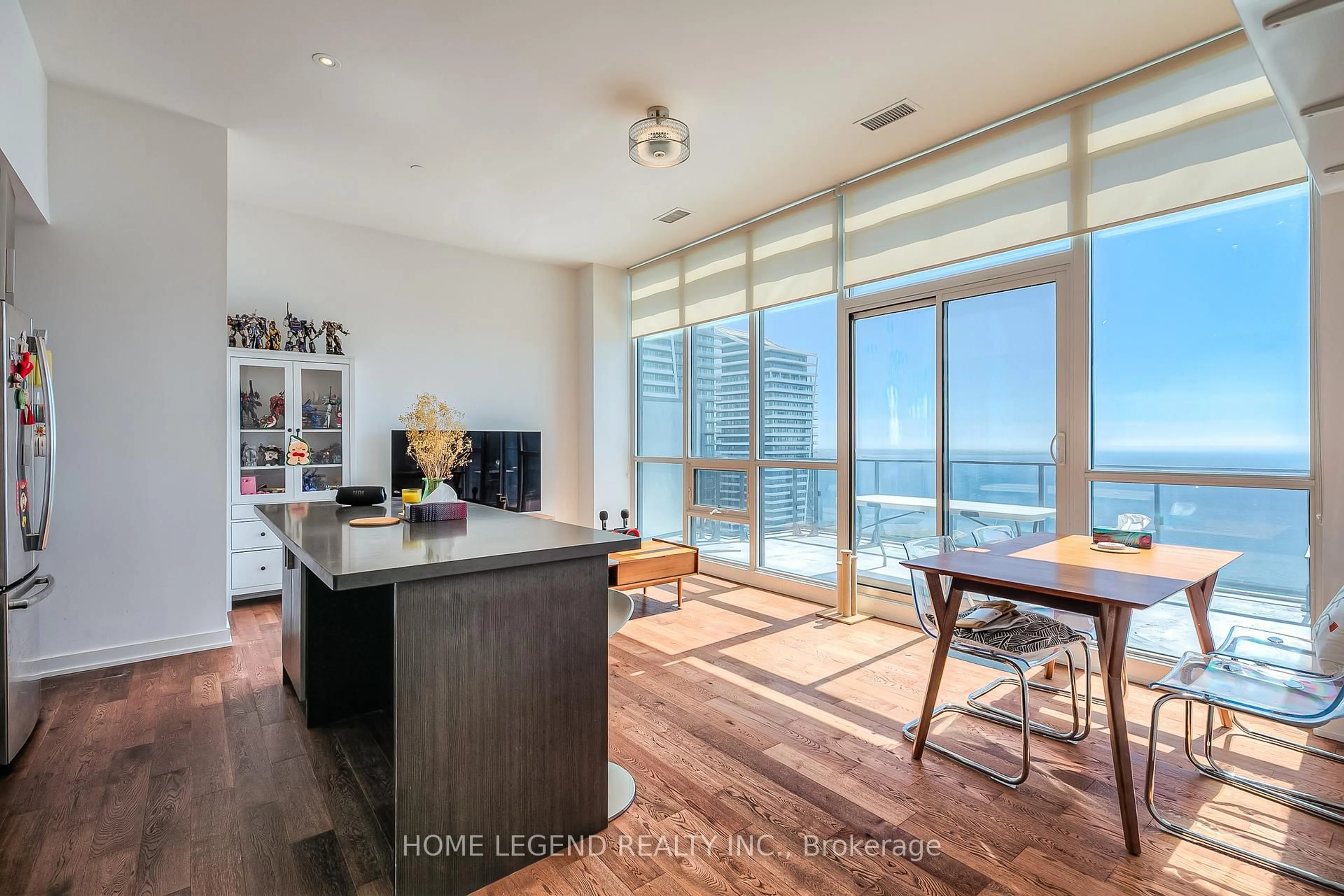 Open concept kitchen, unknown for 2200 Lake Shore Blvd #PH01, Toronto Ontario M8V 1A4