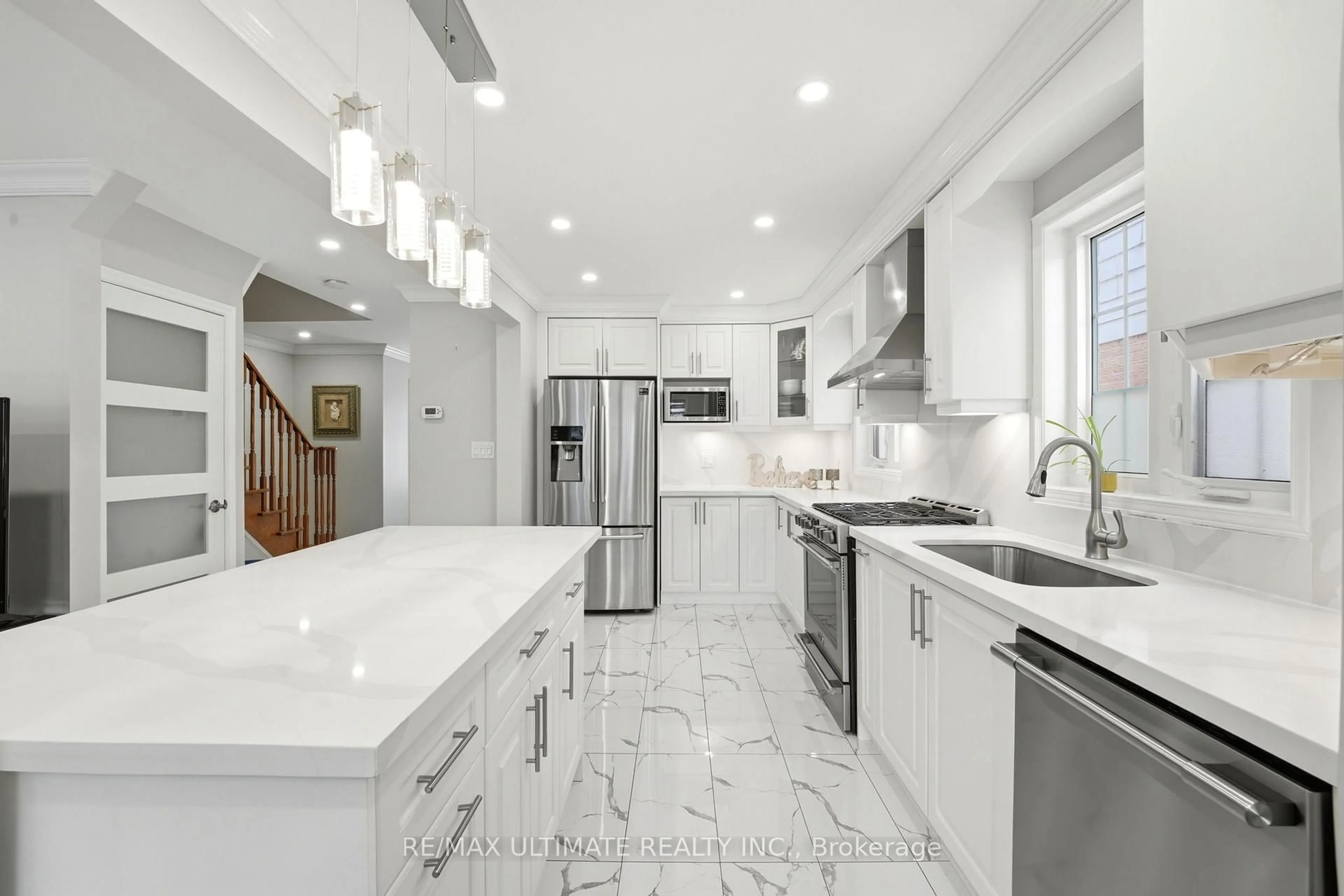 Contemporary kitchen, ceramic/tile floor for 37 Cathy Jean Cres, Toronto Ontario M9V 4T2