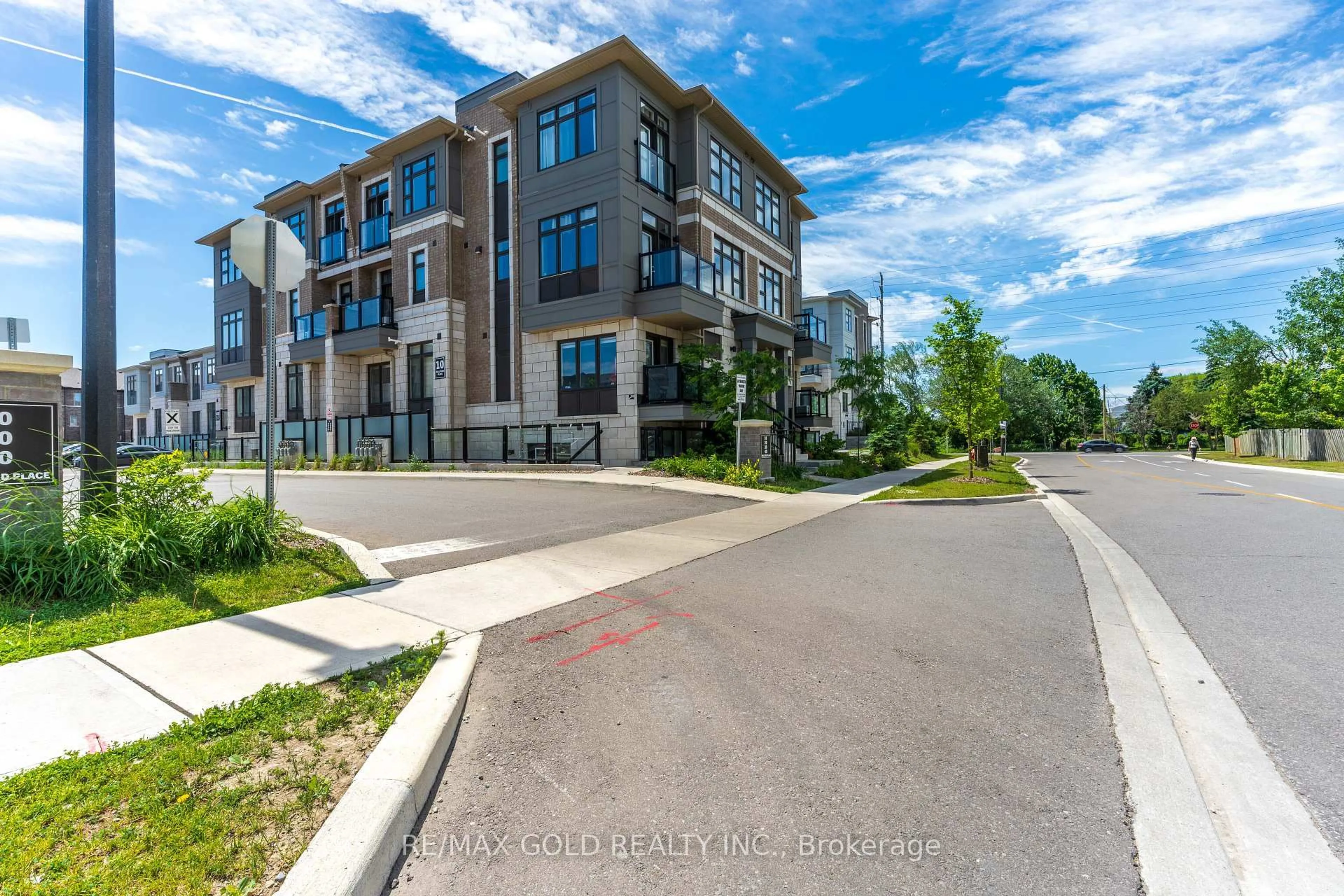 A pic from outside/outdoor area/front of a property/back of a property/a pic from drone, street for 10 Halliford Pl #308, Brampton Ontario L6P 0N5
