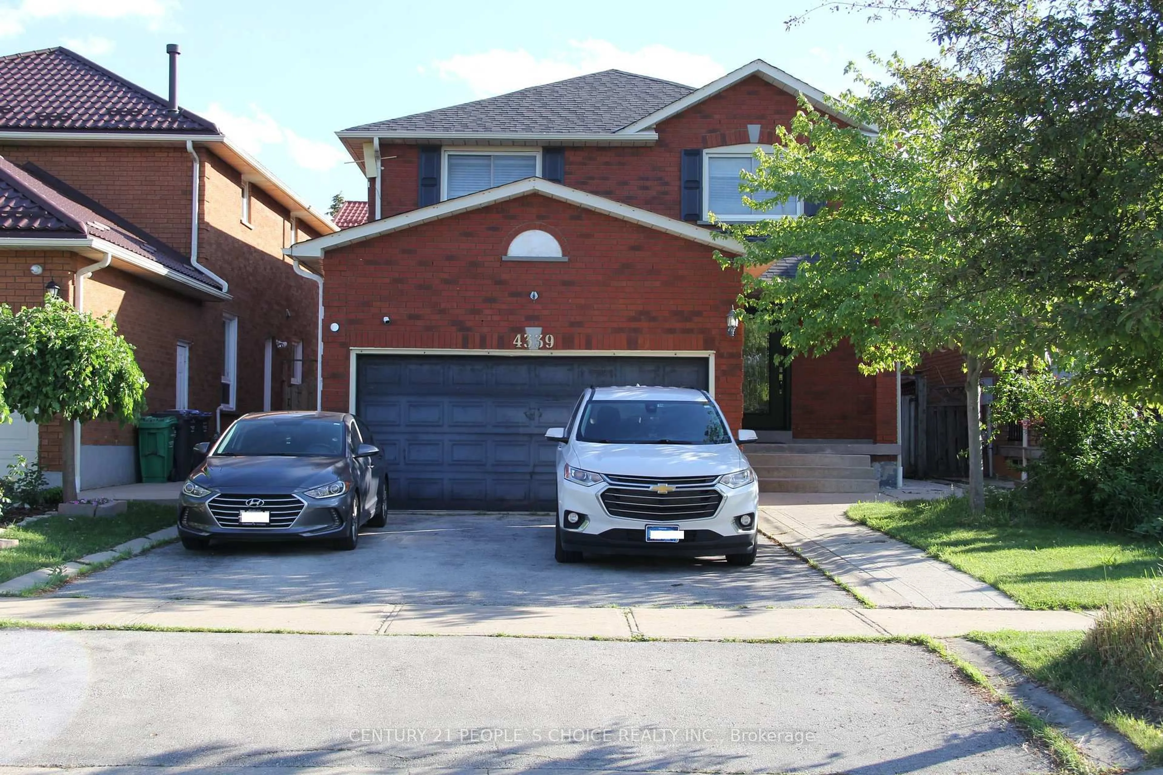 Home with brick exterior material, street for 4339 Radisson Cres, Mississauga Ontario L5M 4C2
