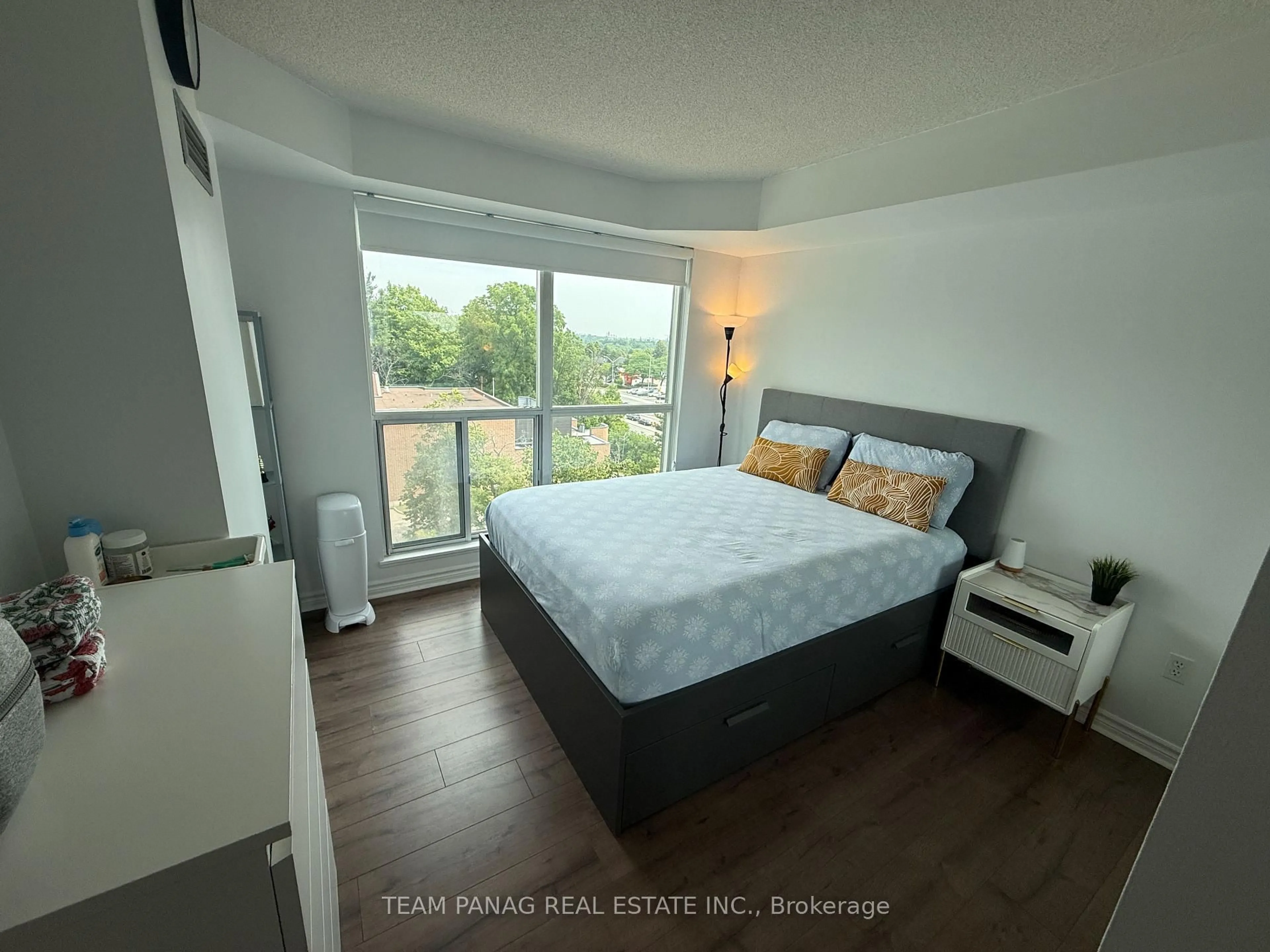 Bedroom with bed, unknown for 2177 Burnhamthorpe Rd #609, Mississauga Ontario L5L 5P9