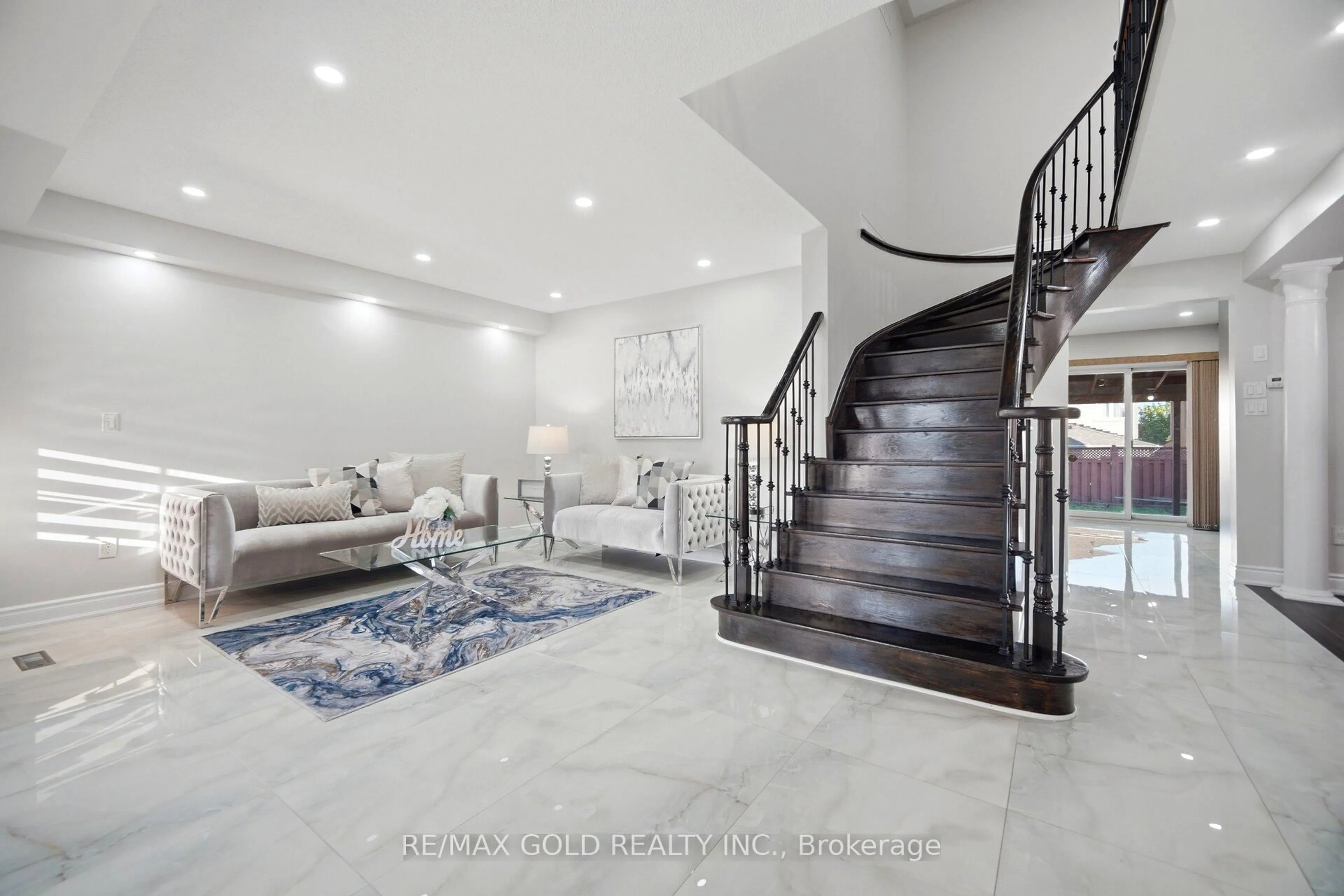 Unknown for 24 Whitehouse Cres, Brampton Ontario L6P 1M2