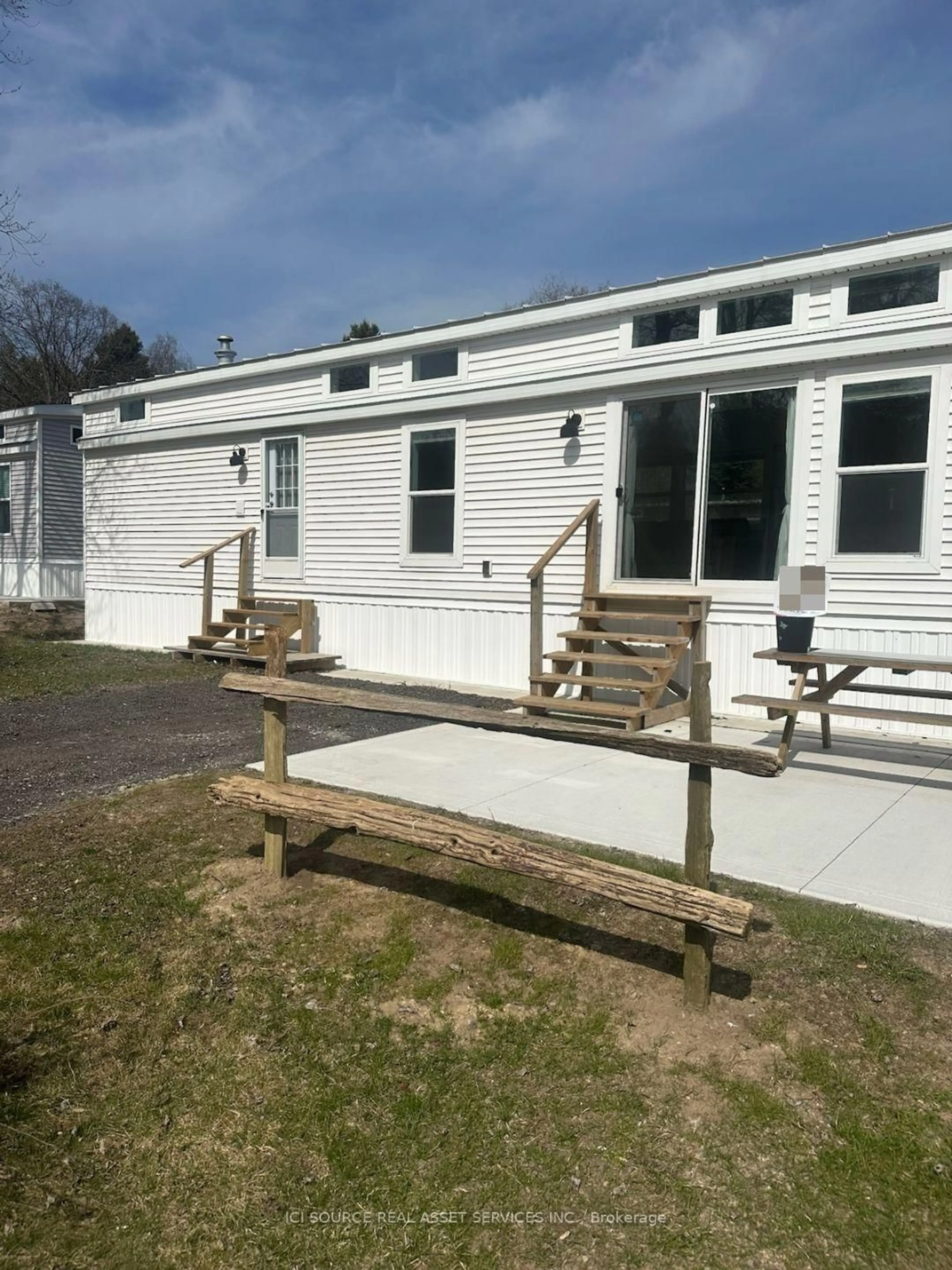 Unknown for 18478 Duffey's Lane #605, Caledon Ontario L7E 3C4