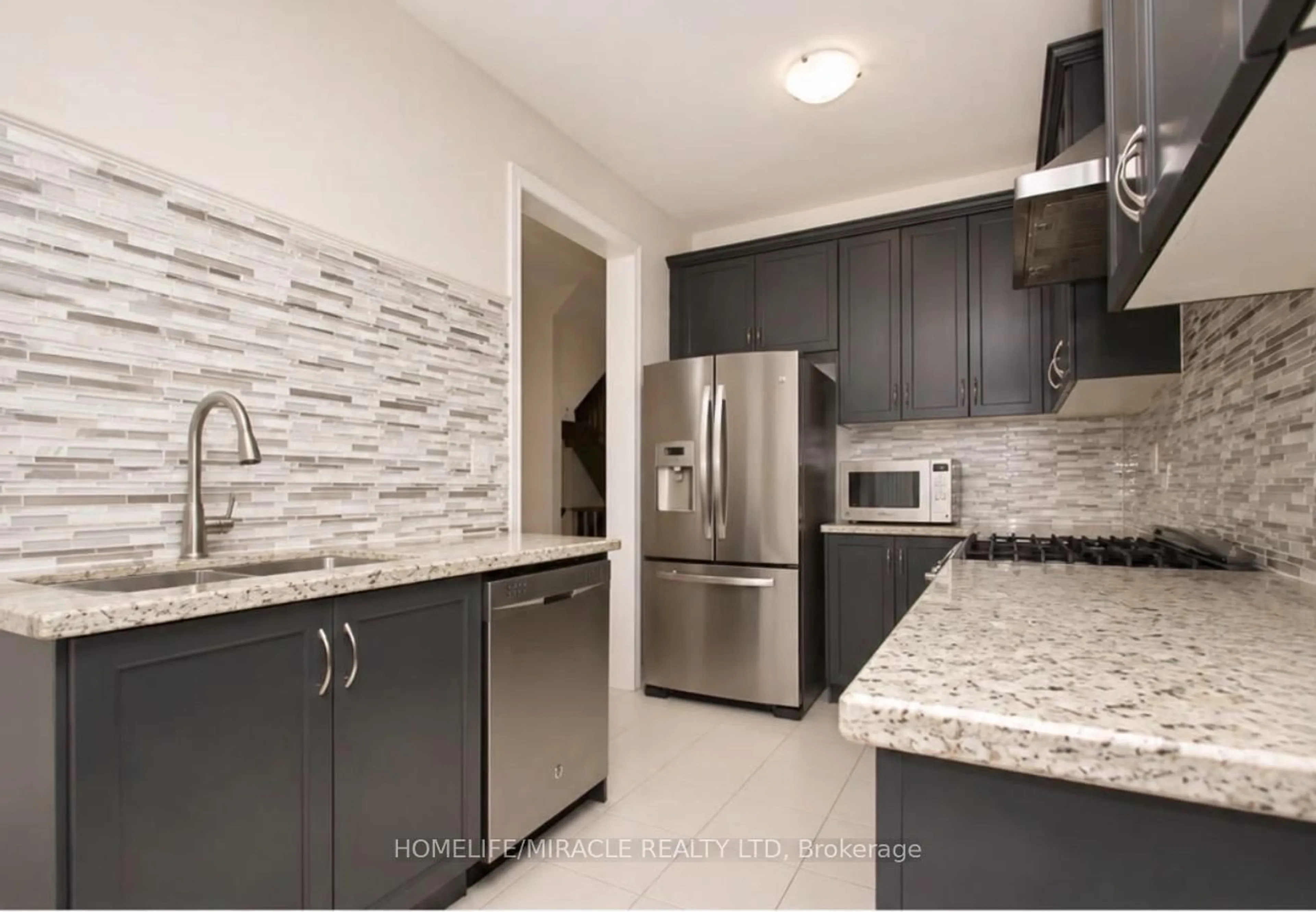 Unknown for 16 Ebury Dr, Brampton Ontario L6X 5M7
