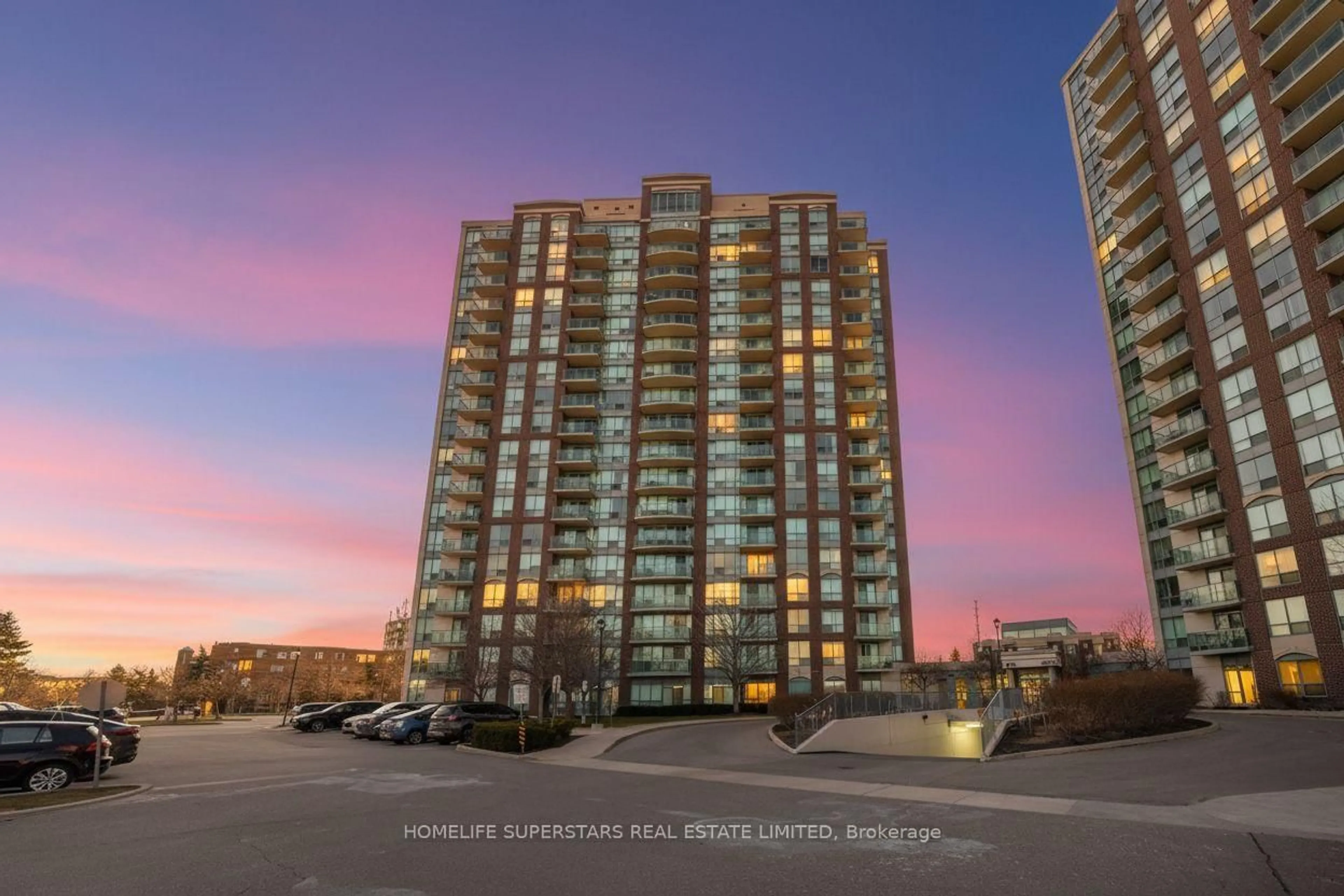 A pic from outside/outdoor area/front of a property/back of a property/a pic from drone, city buildings view from balcony for 4879 Kimbermount Ave #1509, Mississauga Ontario L5M 7R8