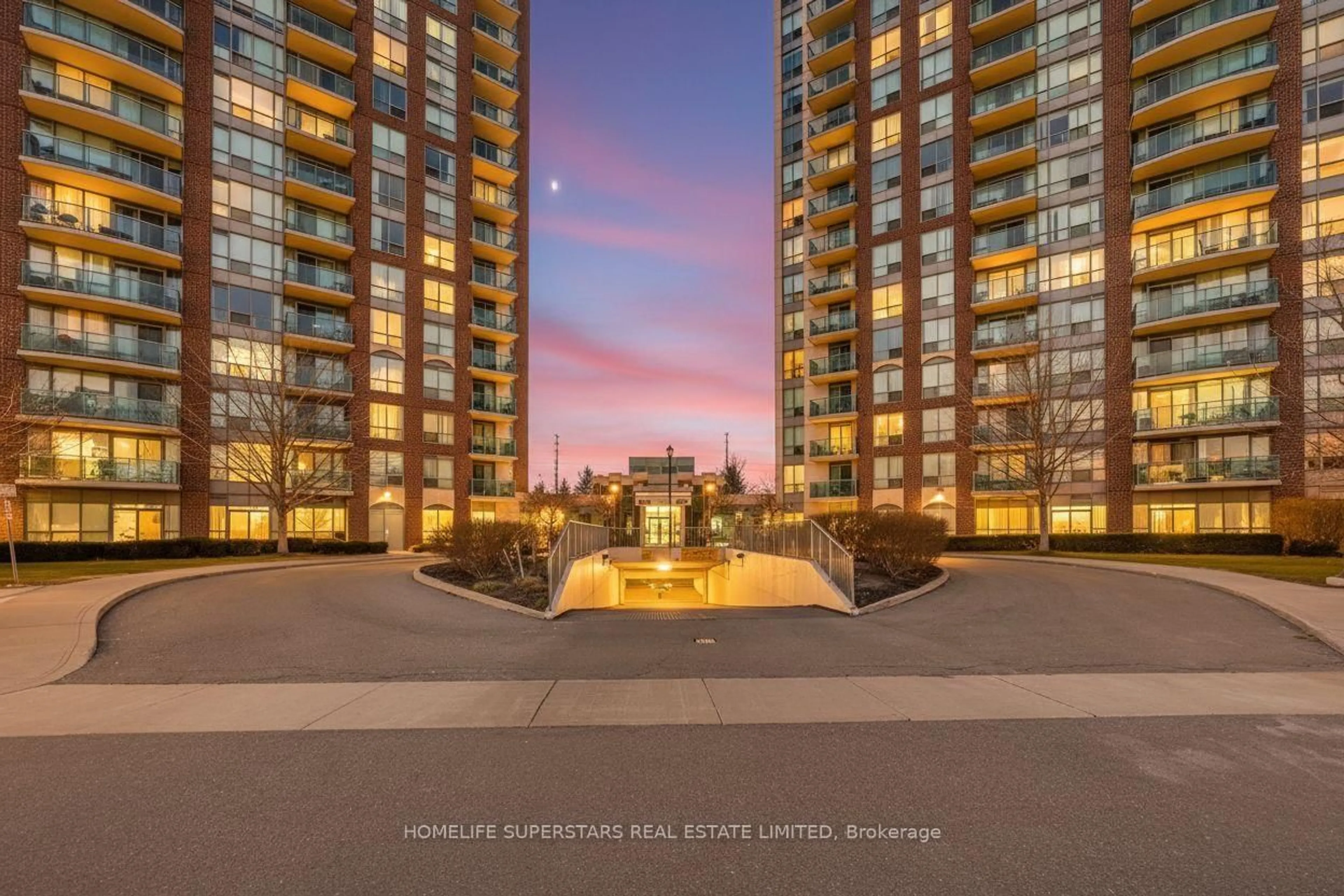 A pic from outside/outdoor area/front of a property/back of a property/a pic from drone, city buildings view from balcony for 4879 Kimbermount Ave #1509, Mississauga Ontario L5M 7R8