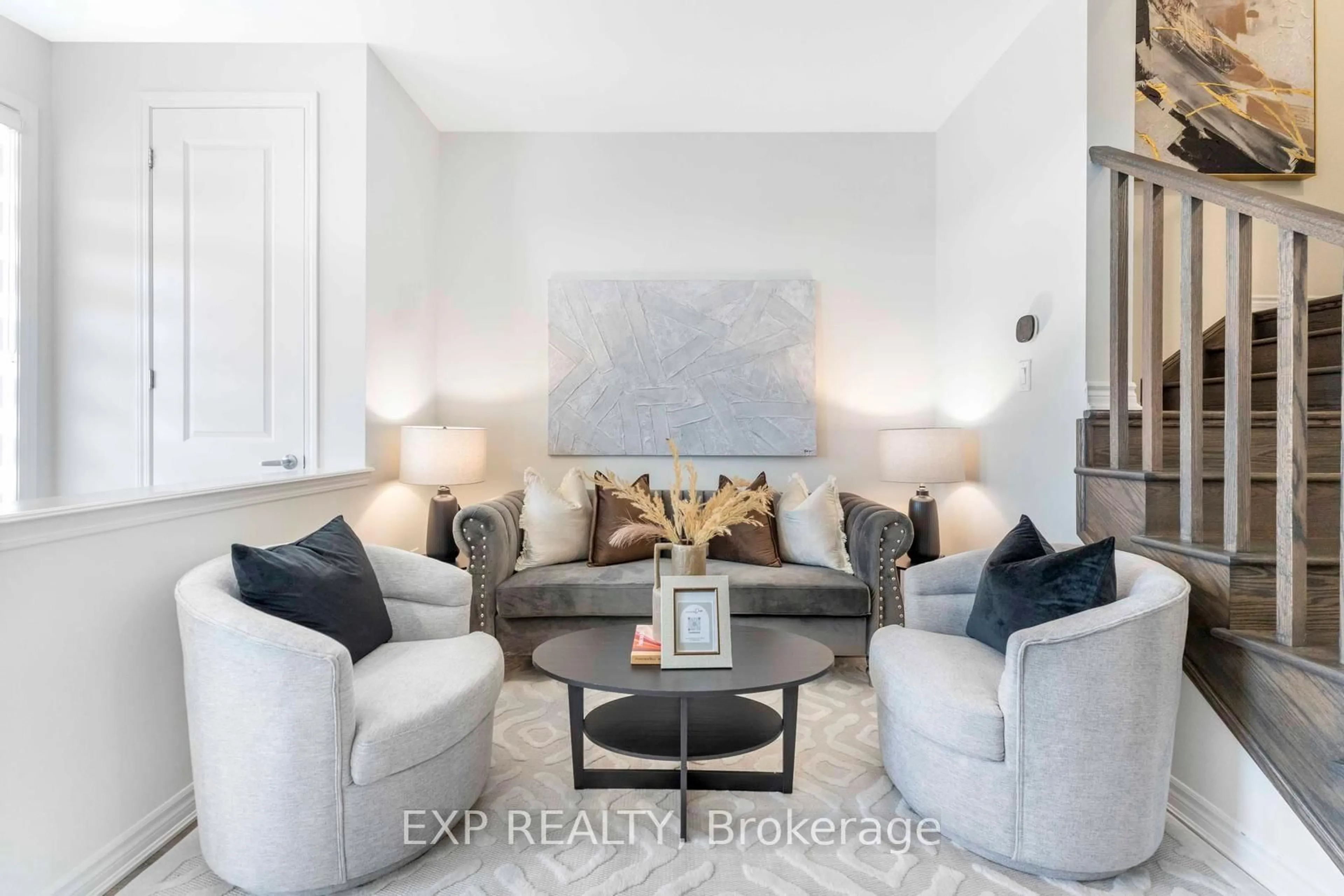 Living room with furniture, unknown for 21 Boat St, Brampton Ontario L7A 5C8