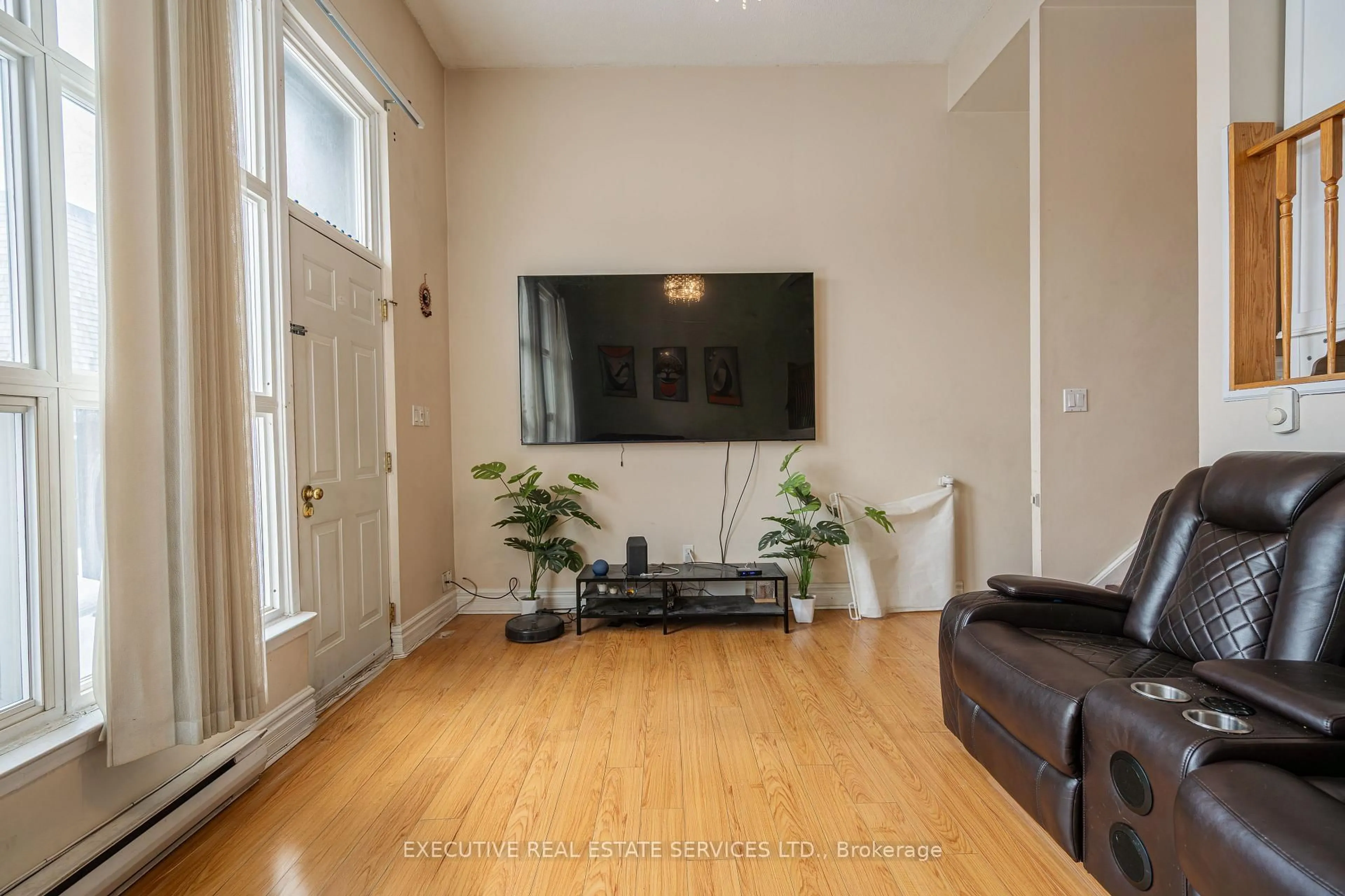 Unknown for 25 Briar Path, Brampton Ontario L6T 2A2