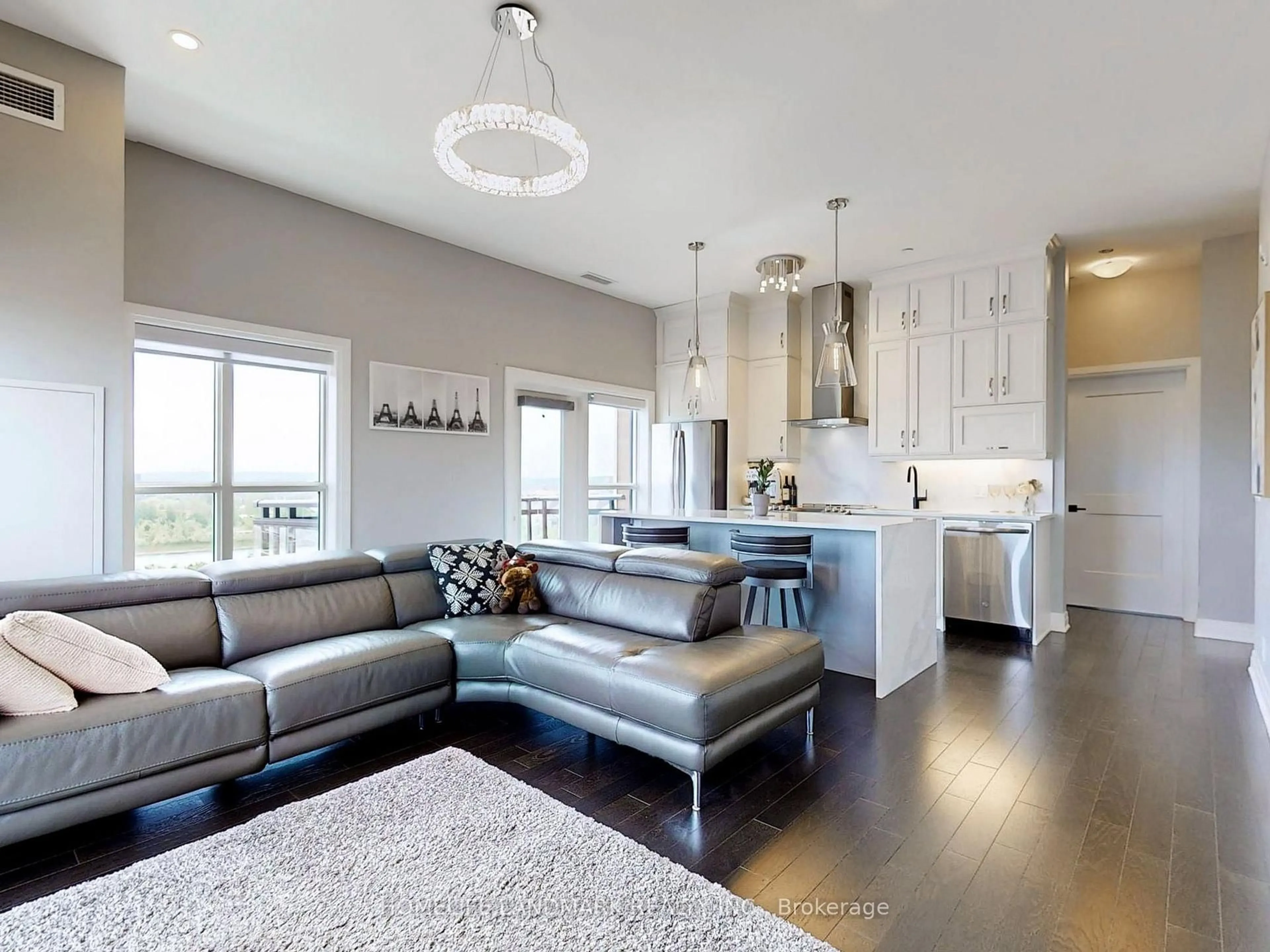 Living room with furniture, unknown for 102 Grovewood Common #622, Oakville Ontario L6H 0X2