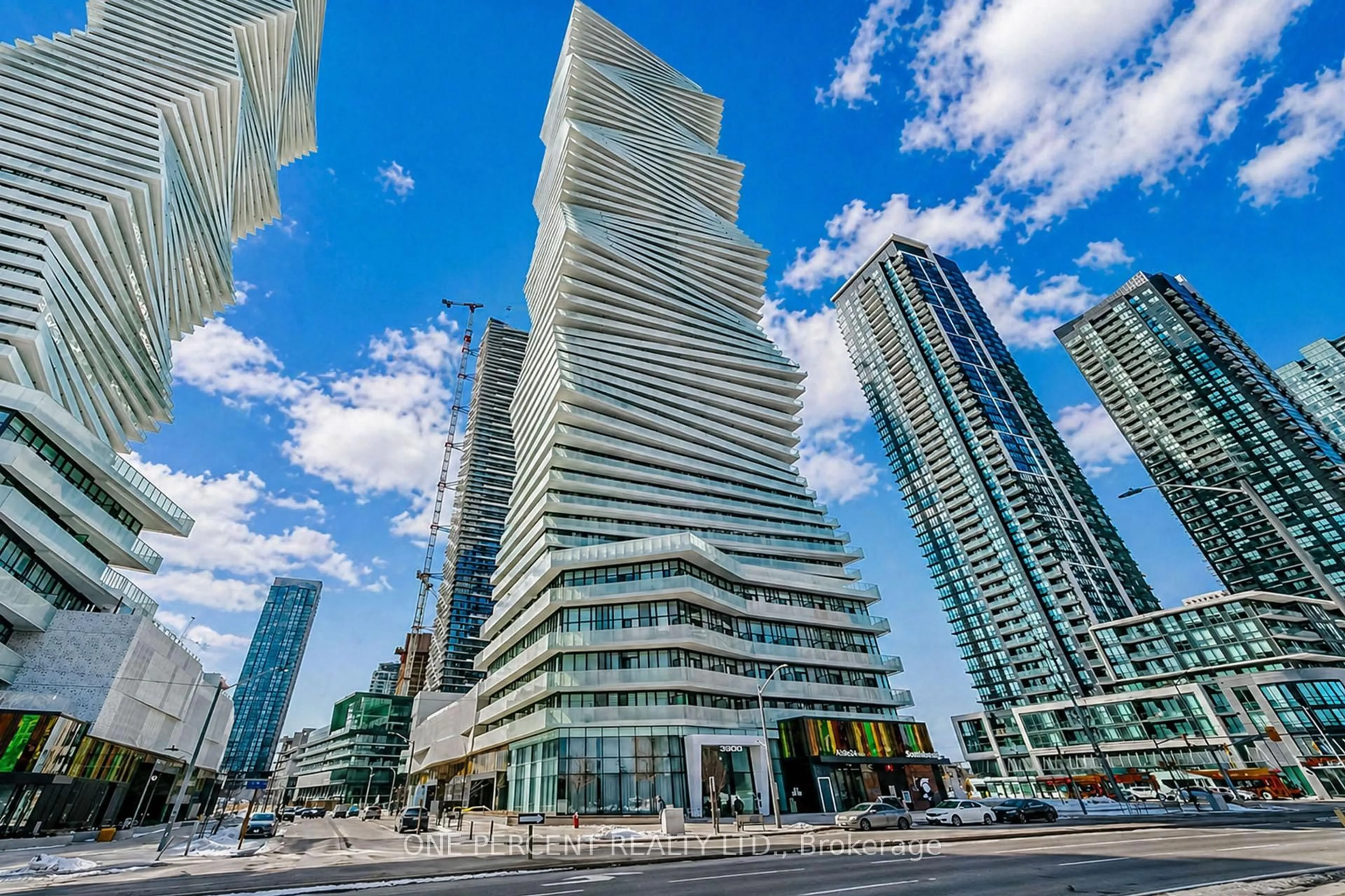 Patio, unknown for 3900 Confederation Pkwy #204,, Mississauga Ontario L5B 0M3