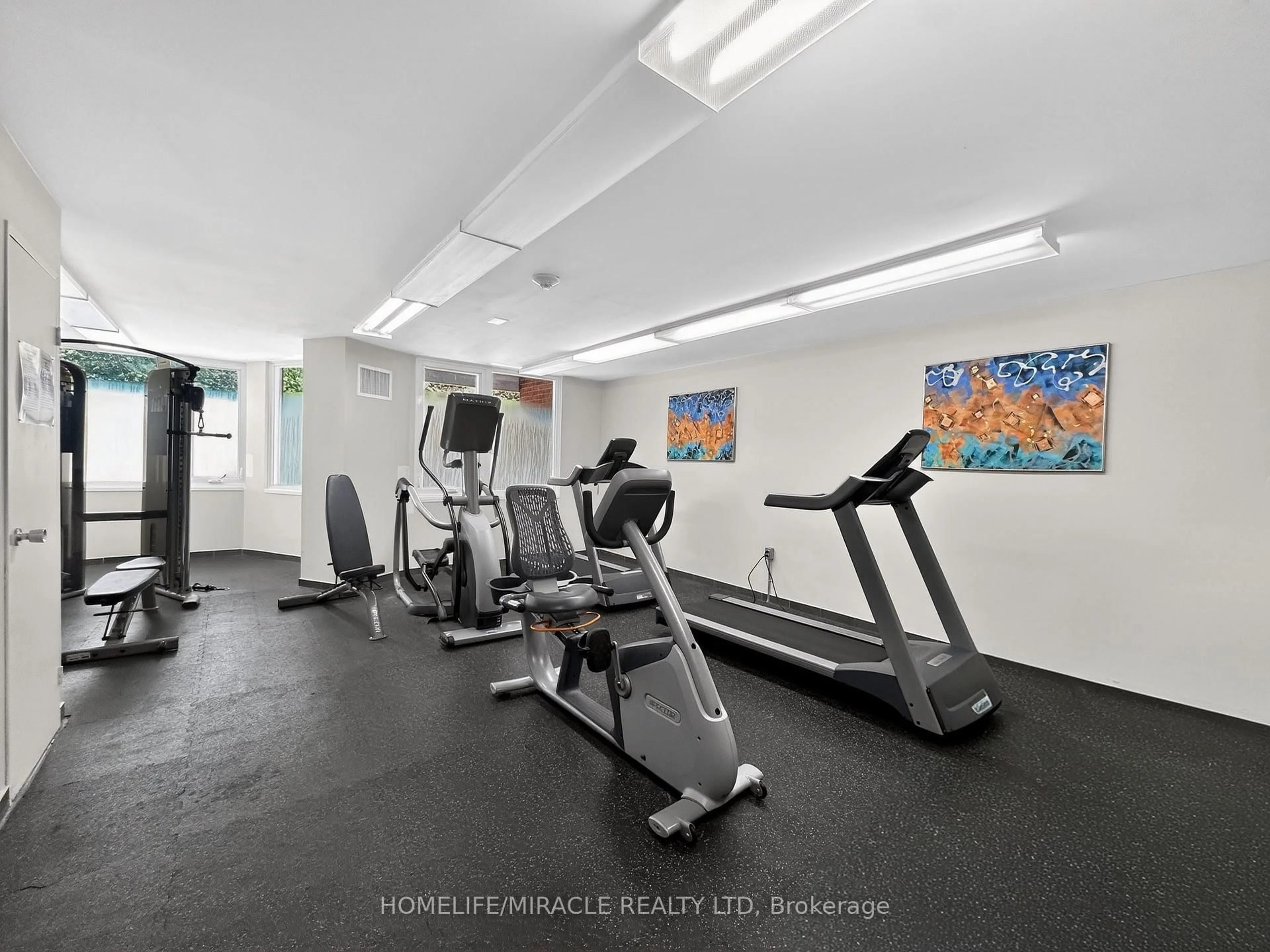 Gym or fitness room for 1580 Mississauga valley Blvd #412, Mississauga Ontario L5A 3T8