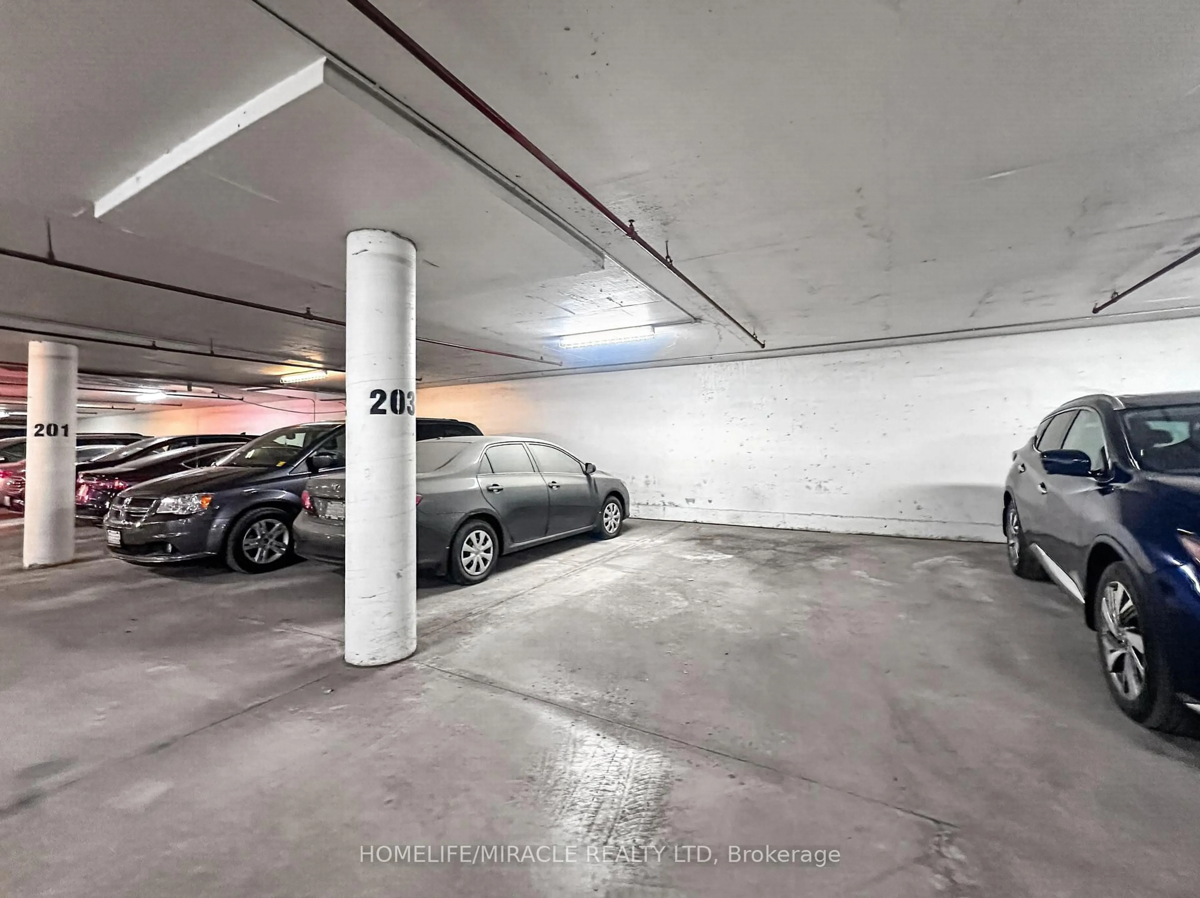 Parking for 1580 Mississauga valley Blvd #412, Mississauga Ontario L5A 3T8