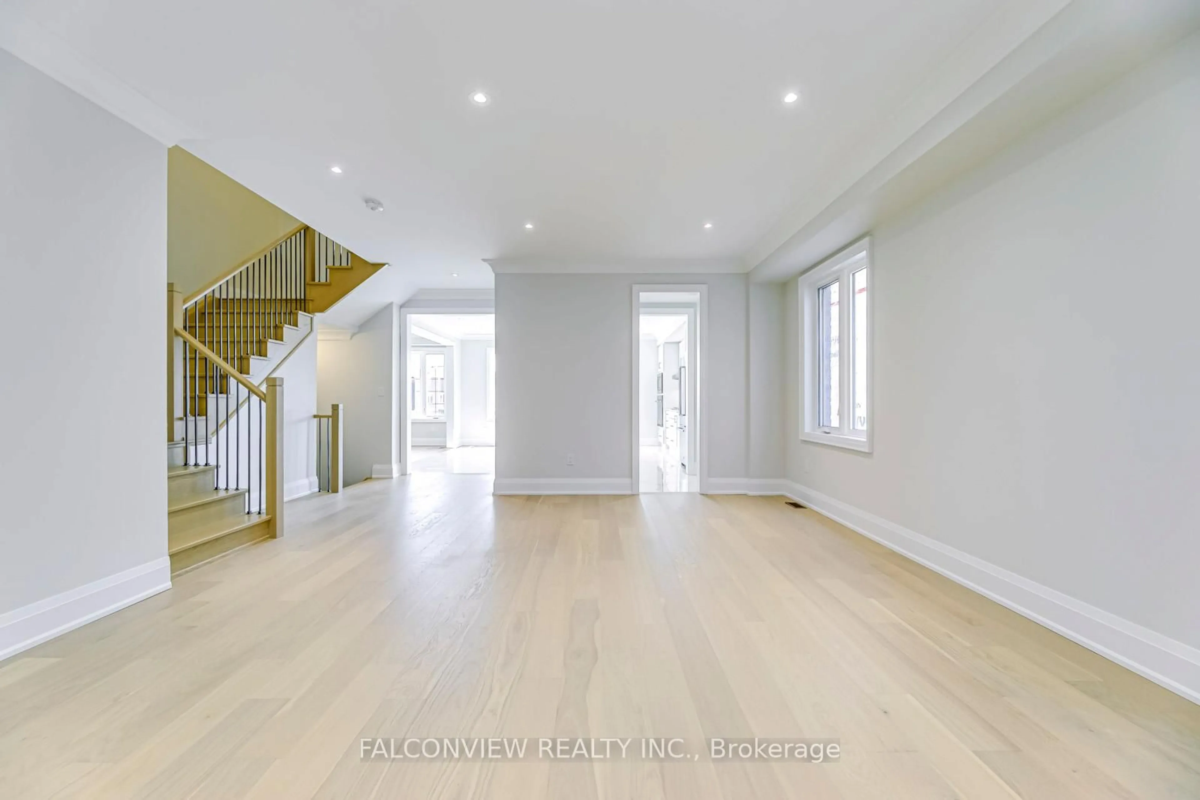 Indoor foyer for 91 BRENSCOMBE Rd, Brampton Ontario L7A 4K5