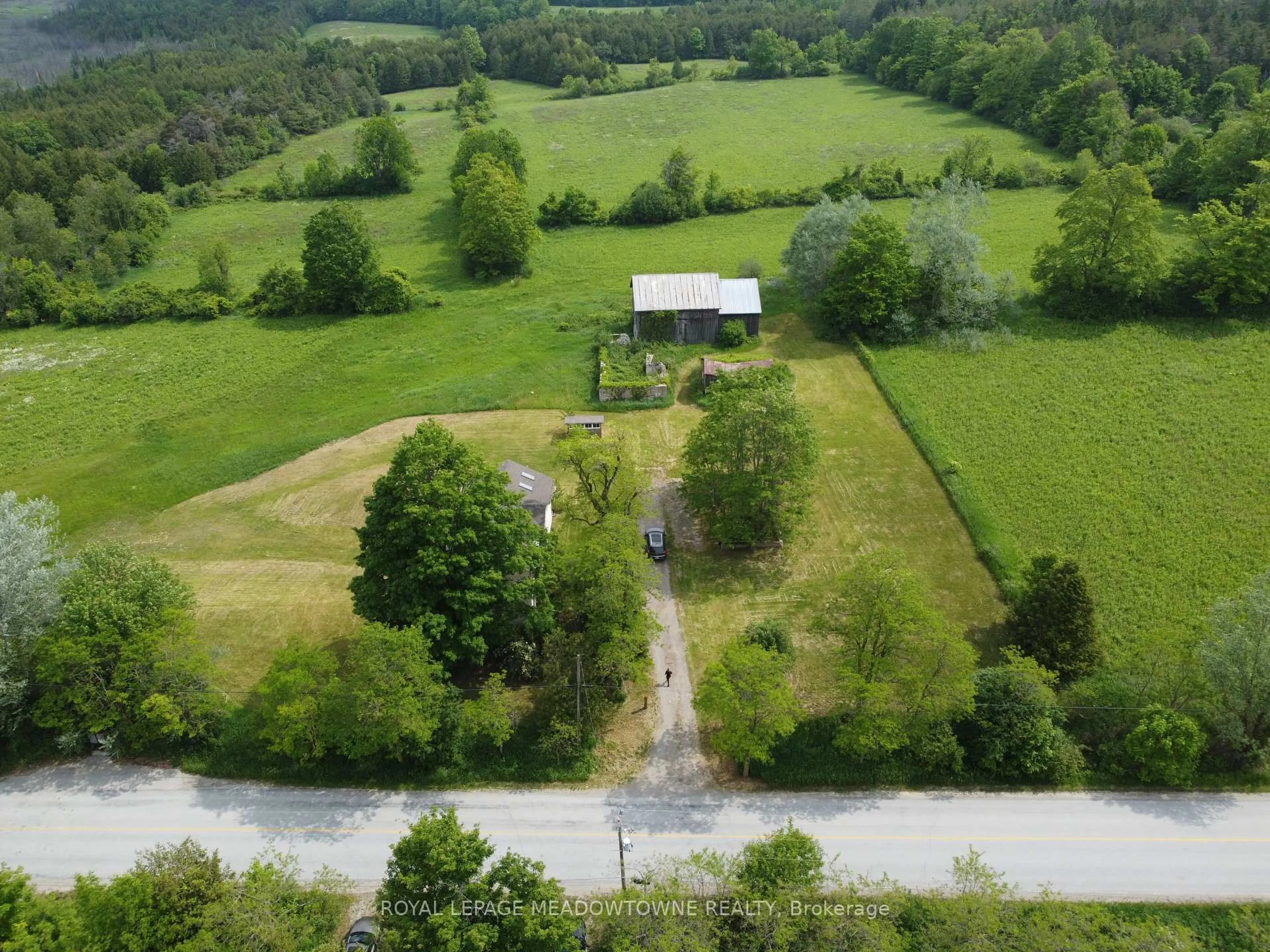 A pic from outside/outdoor area/front of a property/back of a property/a pic from drone, unknown for 13489 Fourth Line Nassagaweya, Milton Ontario N0B 2K0