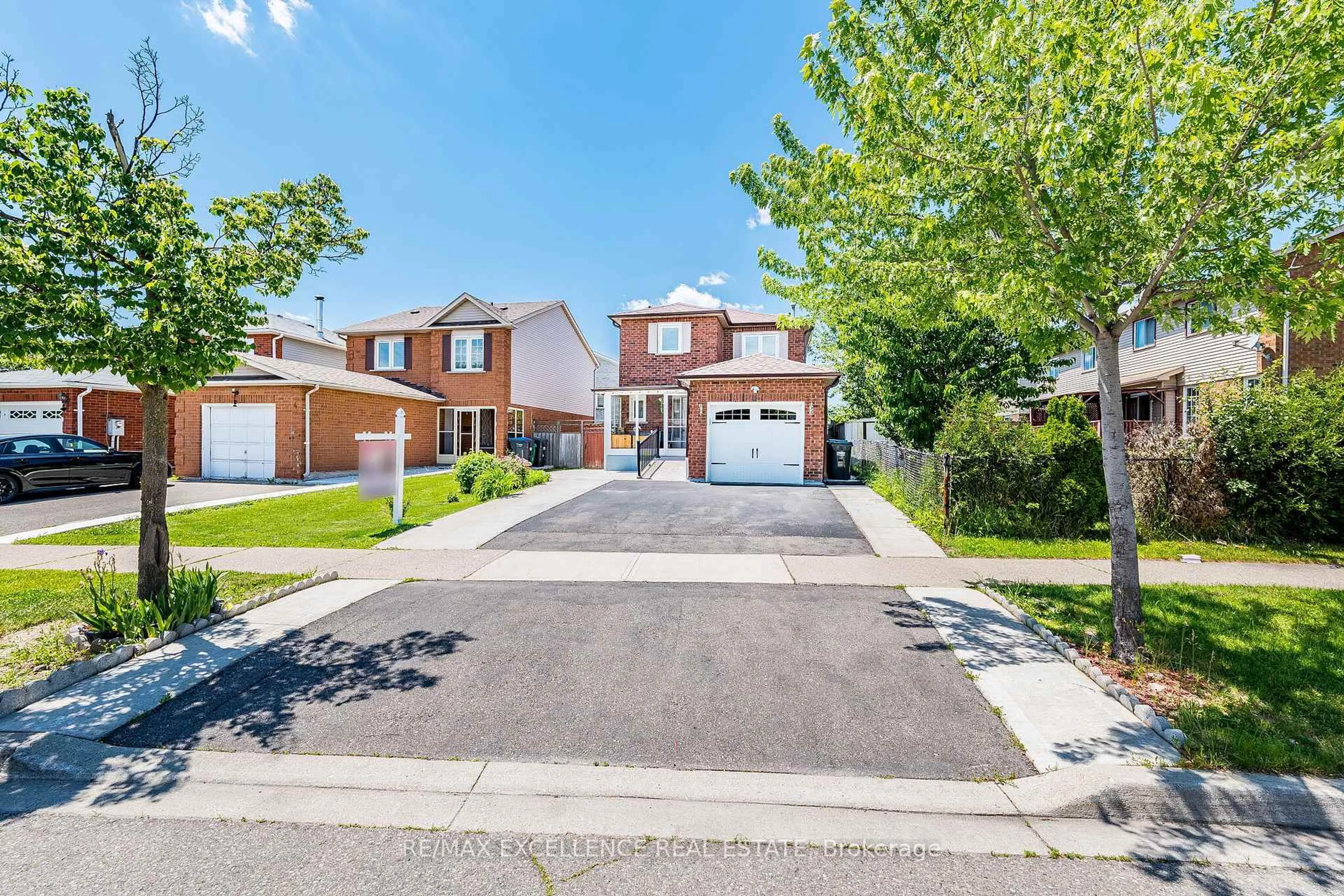 Unknown for 6 Stalbridge Ave, Brampton Ontario L6Y 4H1