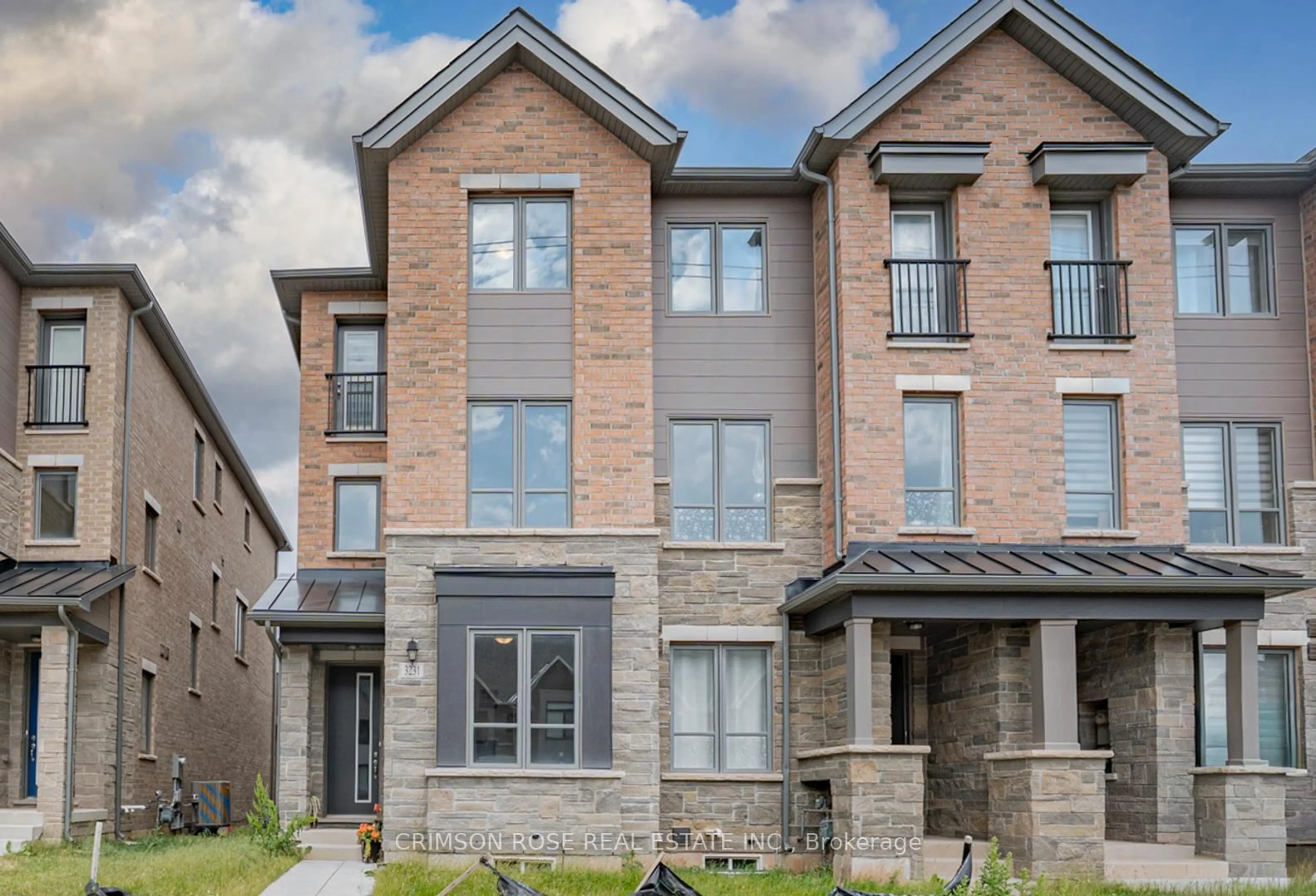 Home with brick exterior material, street for 3231 Sixth Line, Oakville Ontario L6H 0V9