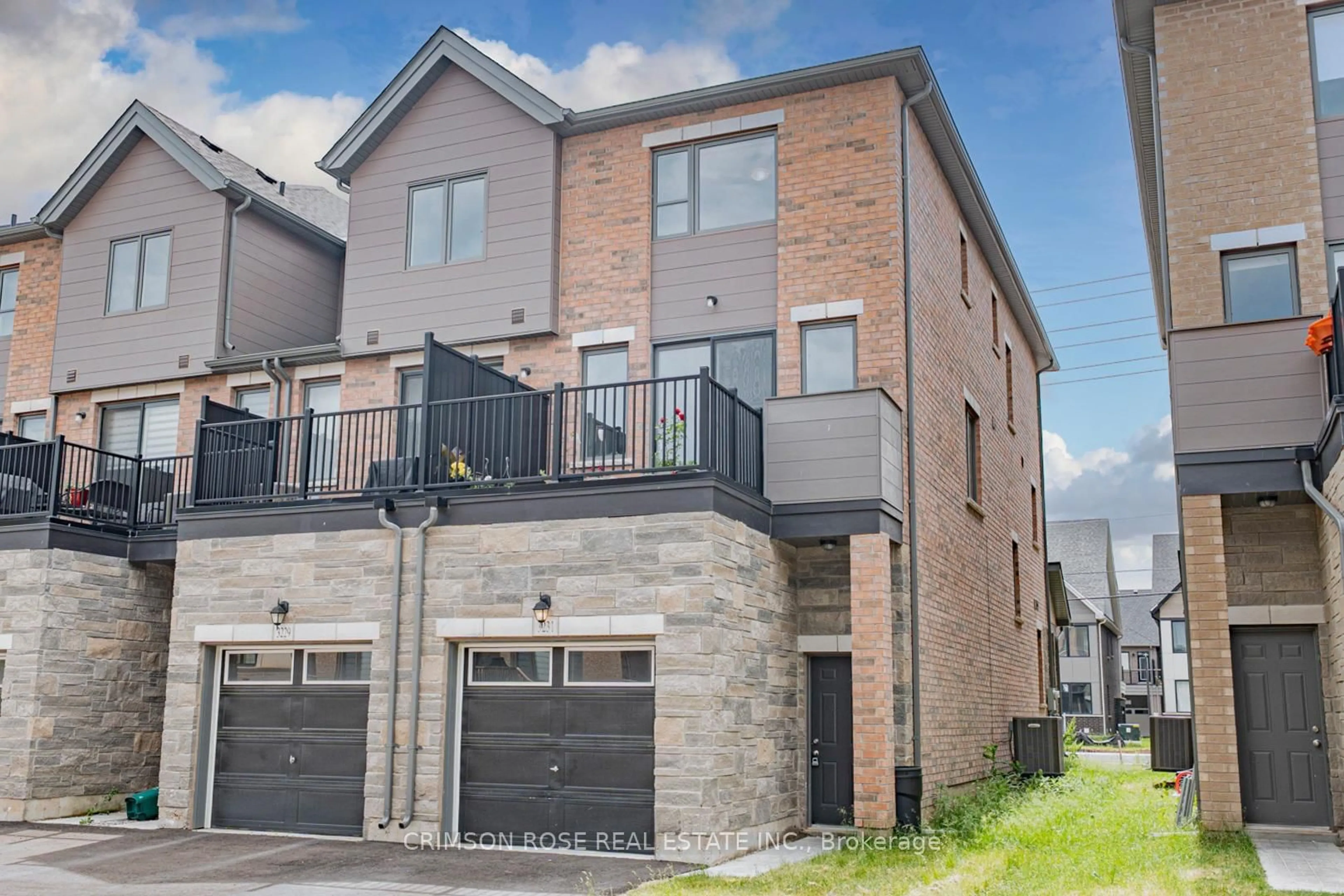 Home with brick exterior material, street for 3231 Sixth Line, Oakville Ontario L6H 0V9