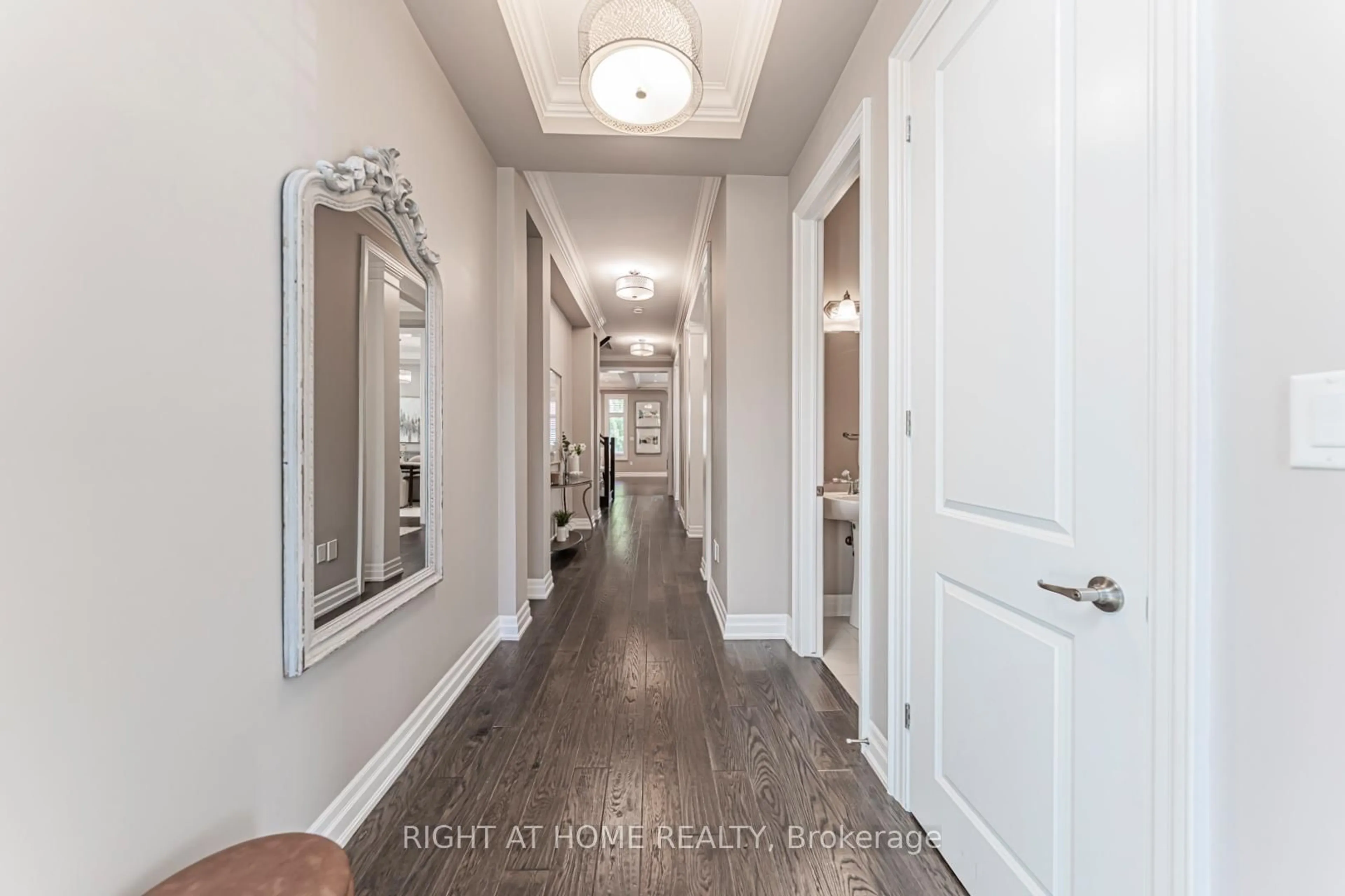 Indoor entryway for 222 Mcwilliams Cres, Oakville Ontario L6M 0W5