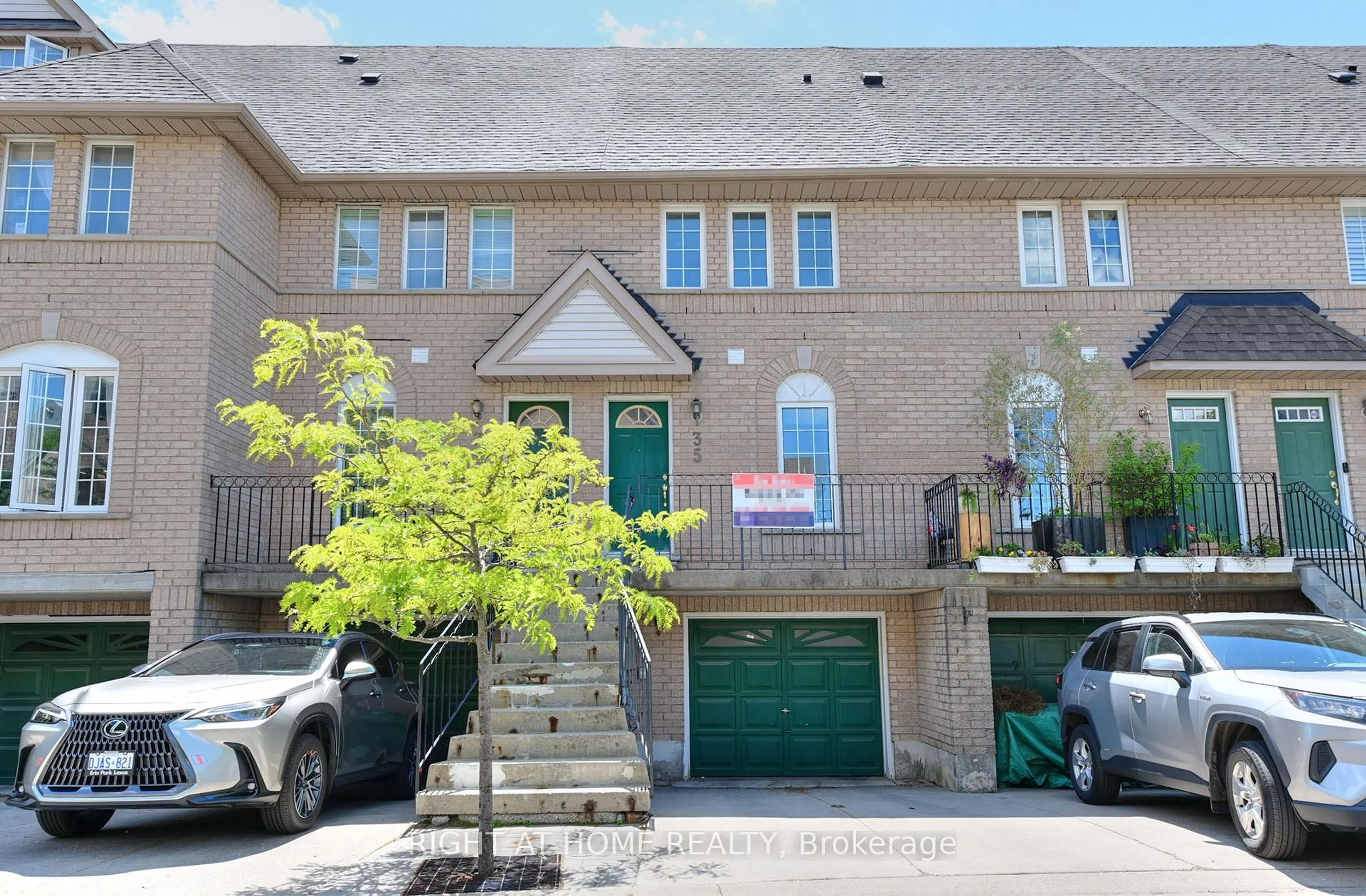 Home with brick exterior material, street for 80 Strathaven Dr #35, Mississauga Ontario L5R 3V9