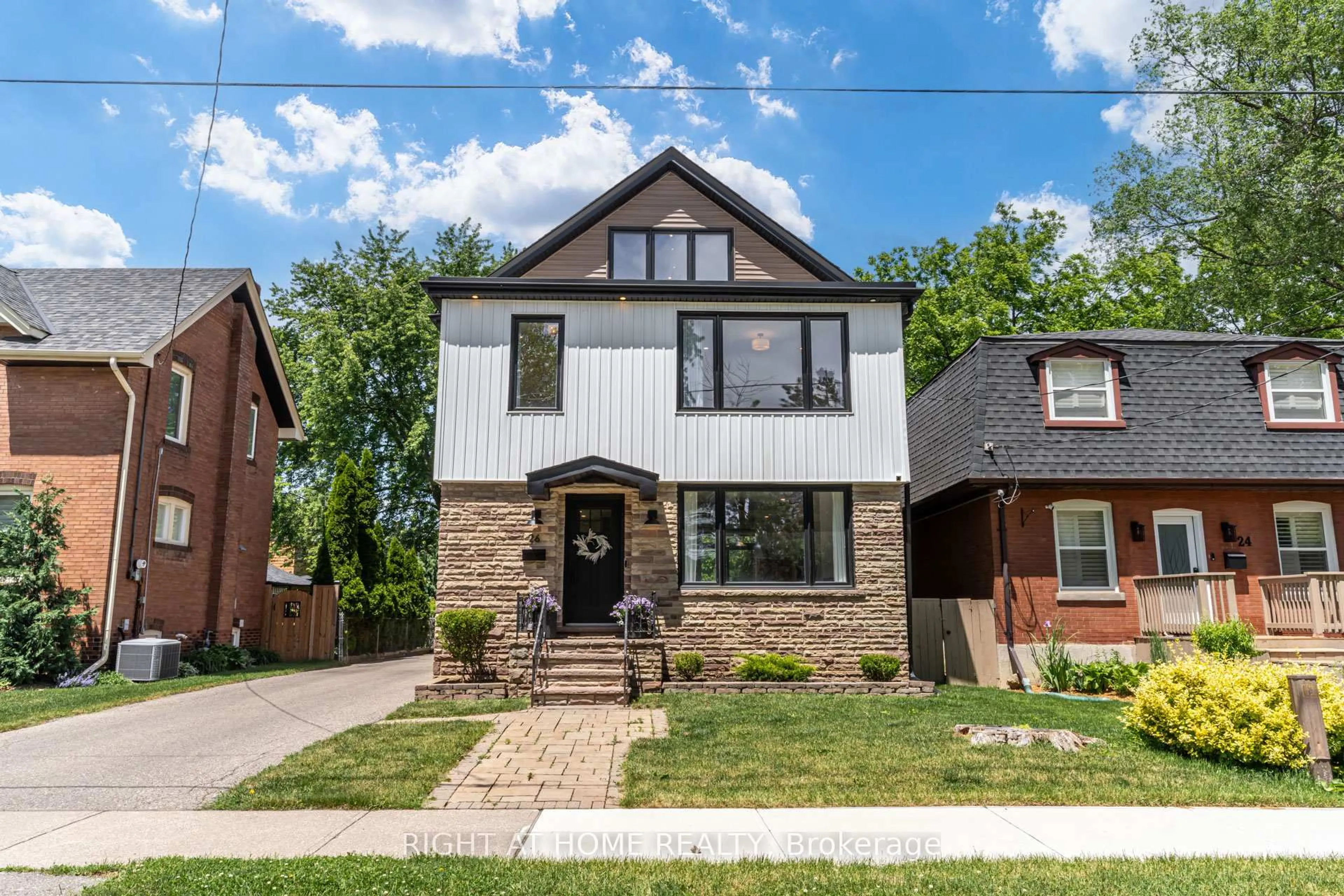 Home with brick exterior material, street for 26 Craig St, Brampton Ontario L6Y 1J1