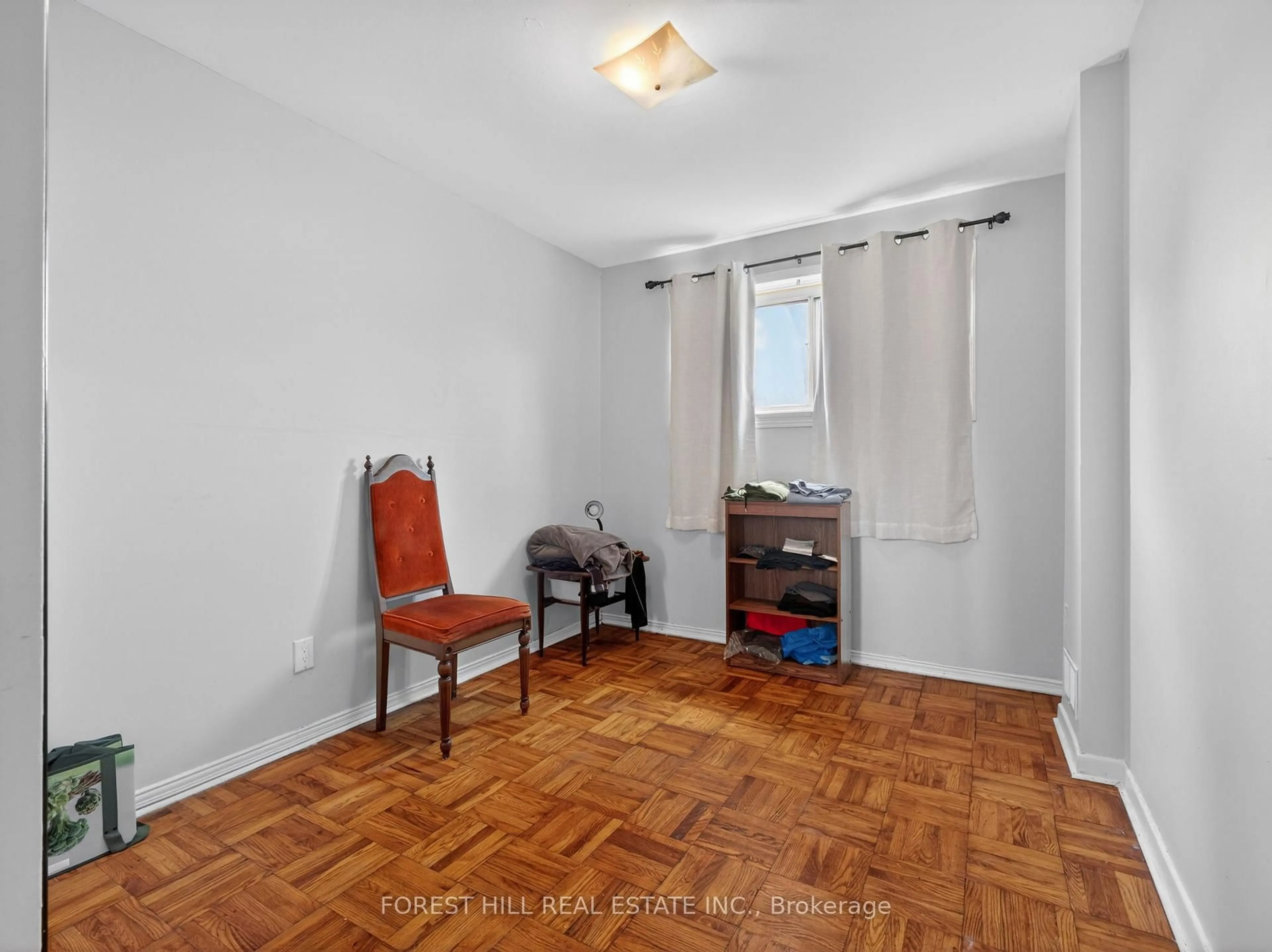 A pic of a room for 43 Lanyard Rd, Toronto Ontario M9M 1Y8
