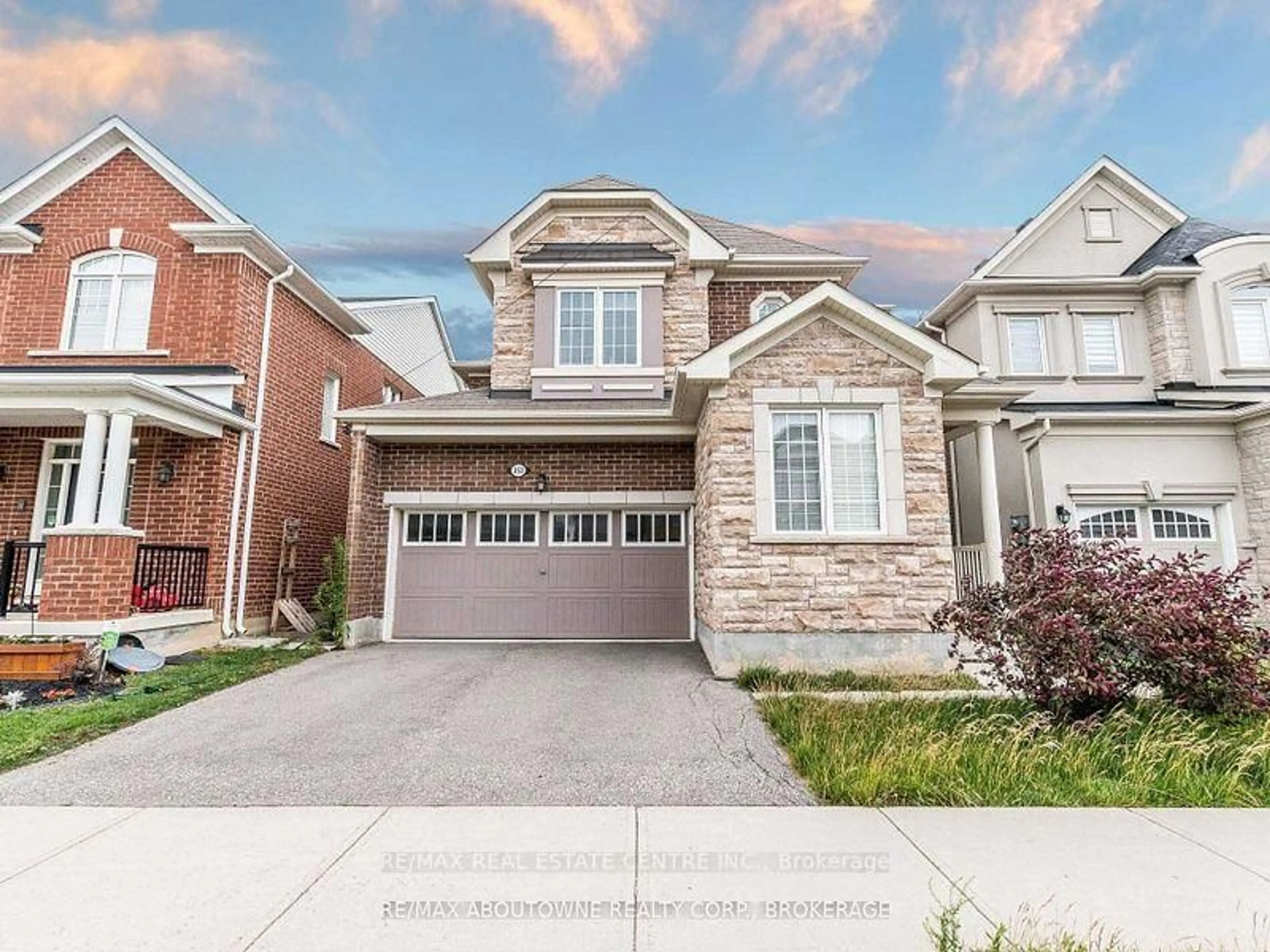 Home with brick exterior material, street for 353 CEDAR HEDGE Rd, Milton Ontario L9T 8Y4