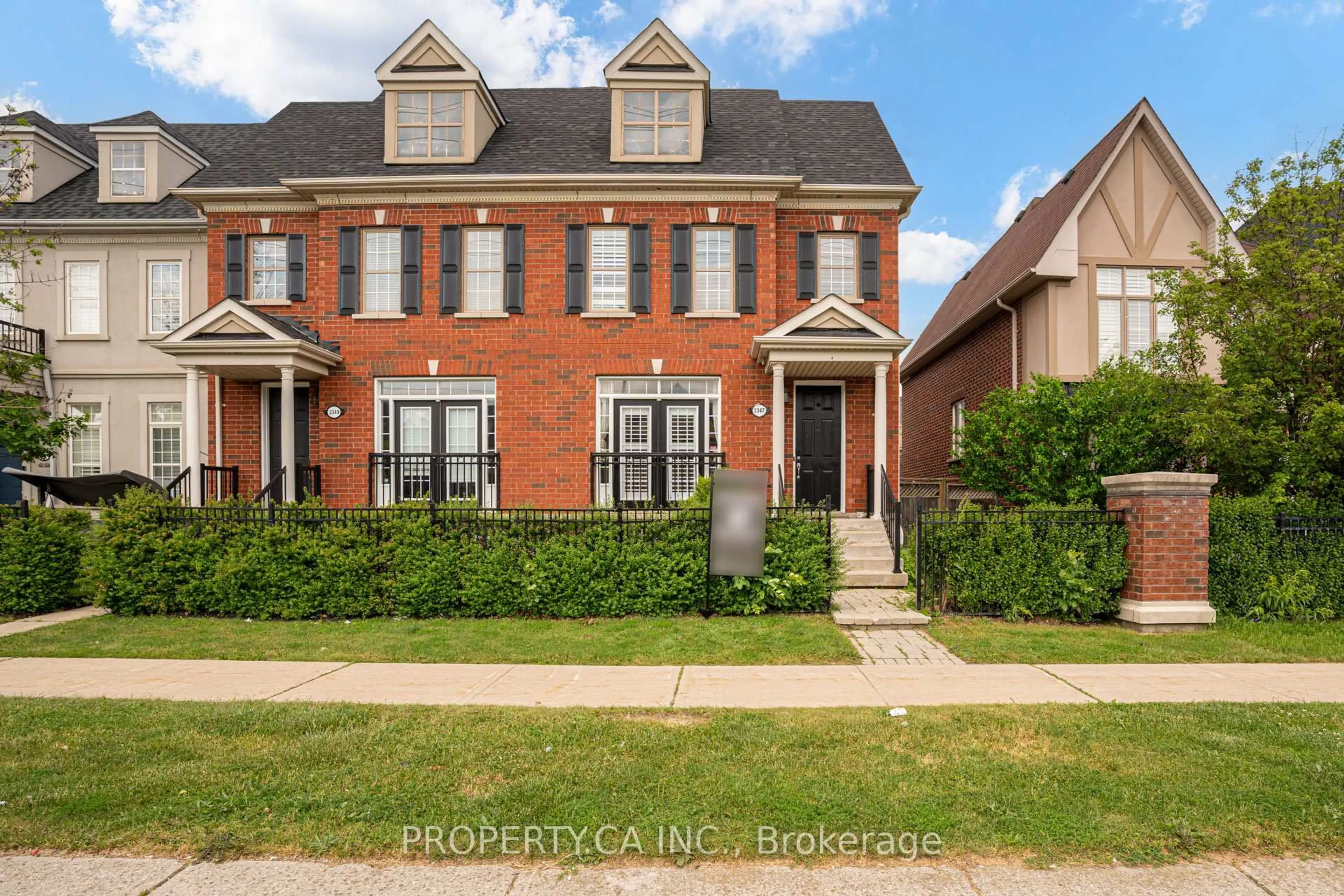 Home with brick exterior material, street for 3347 Eglinton Ave, Mississauga Ontario L5M 7W8