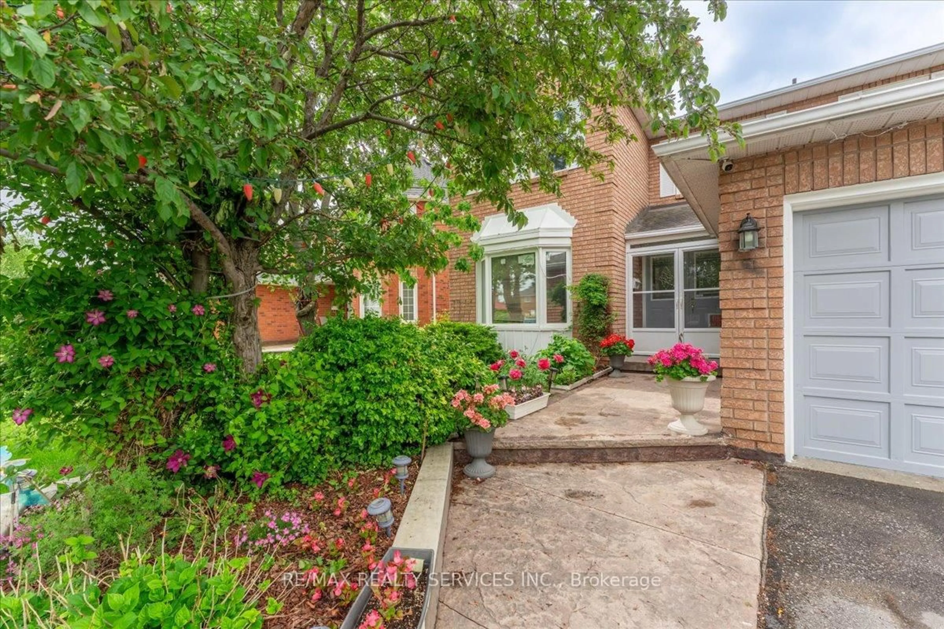 Home with brick exterior material, street for 16 Major William Sharpe Dr, Brampton Ontario L6X 3K3