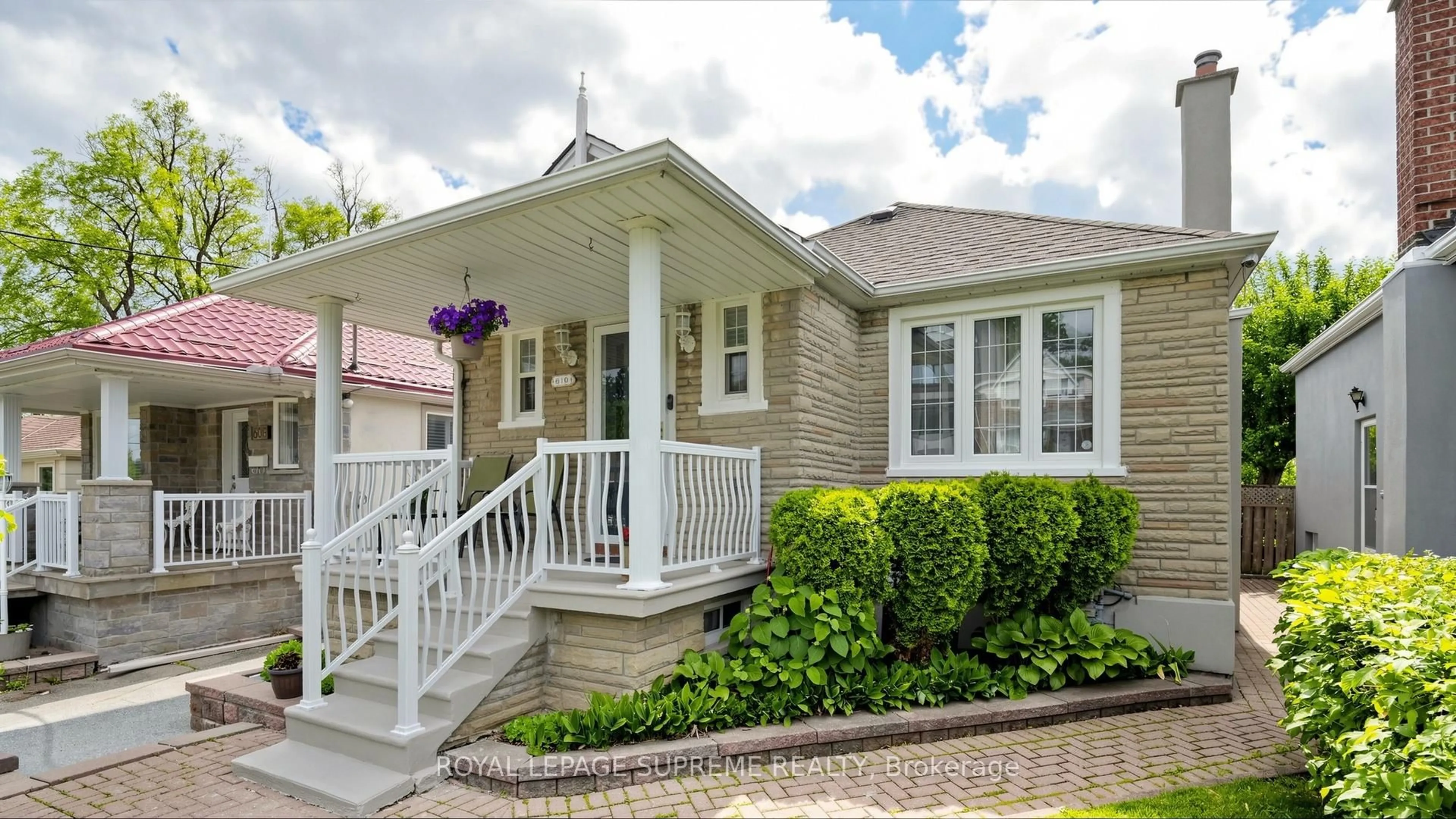 Home with vinyl exterior material, street for 610 Mcroberts Ave, Toronto Ontario M6E 4R7
