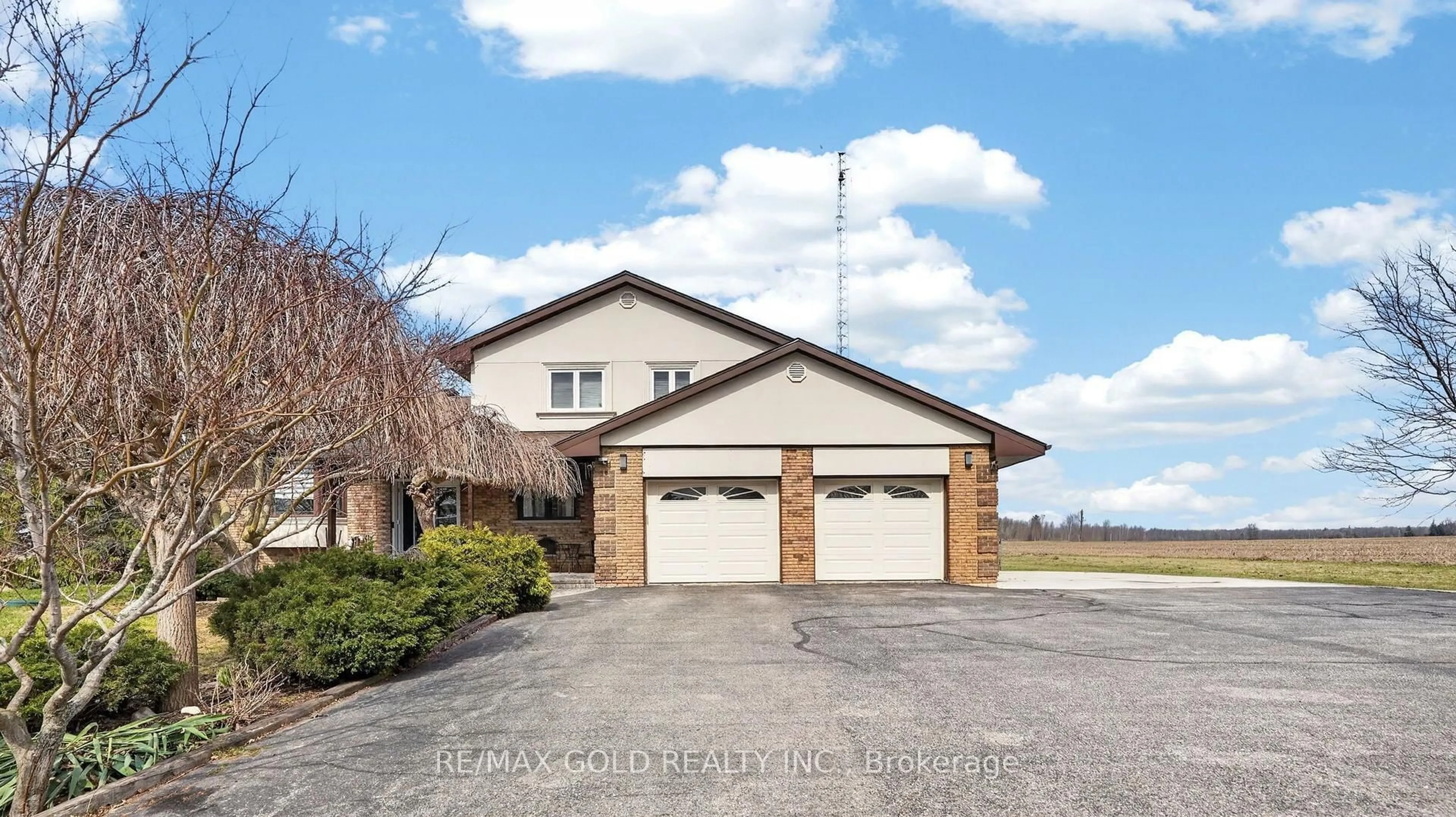 Home with brick exterior material, street for 752 Old School Rd, Caledon Ontario L7C 0V6