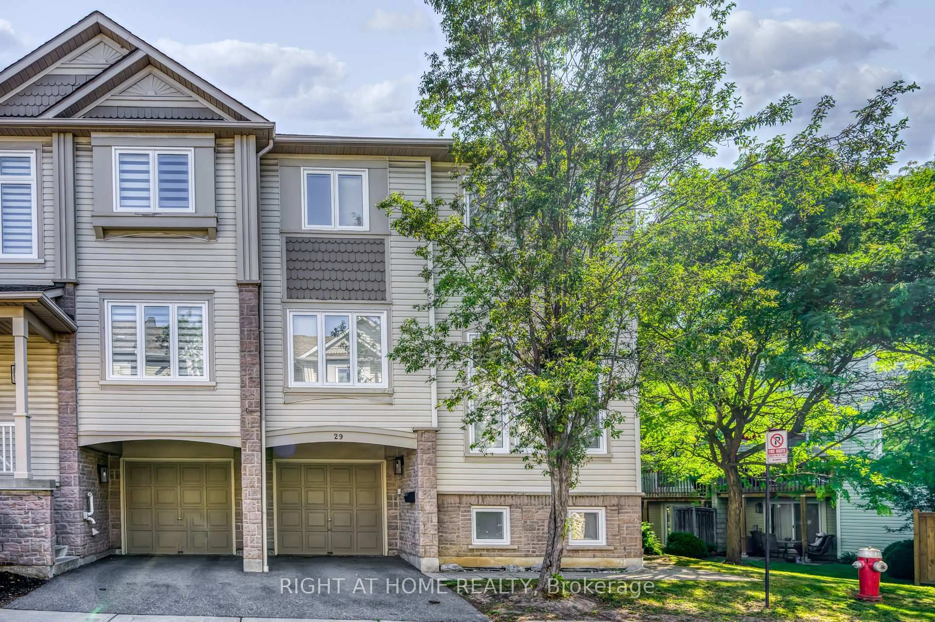 Unknown for 7101 Branigan Gate #29, Mississauga Ontario L5N 7S2
