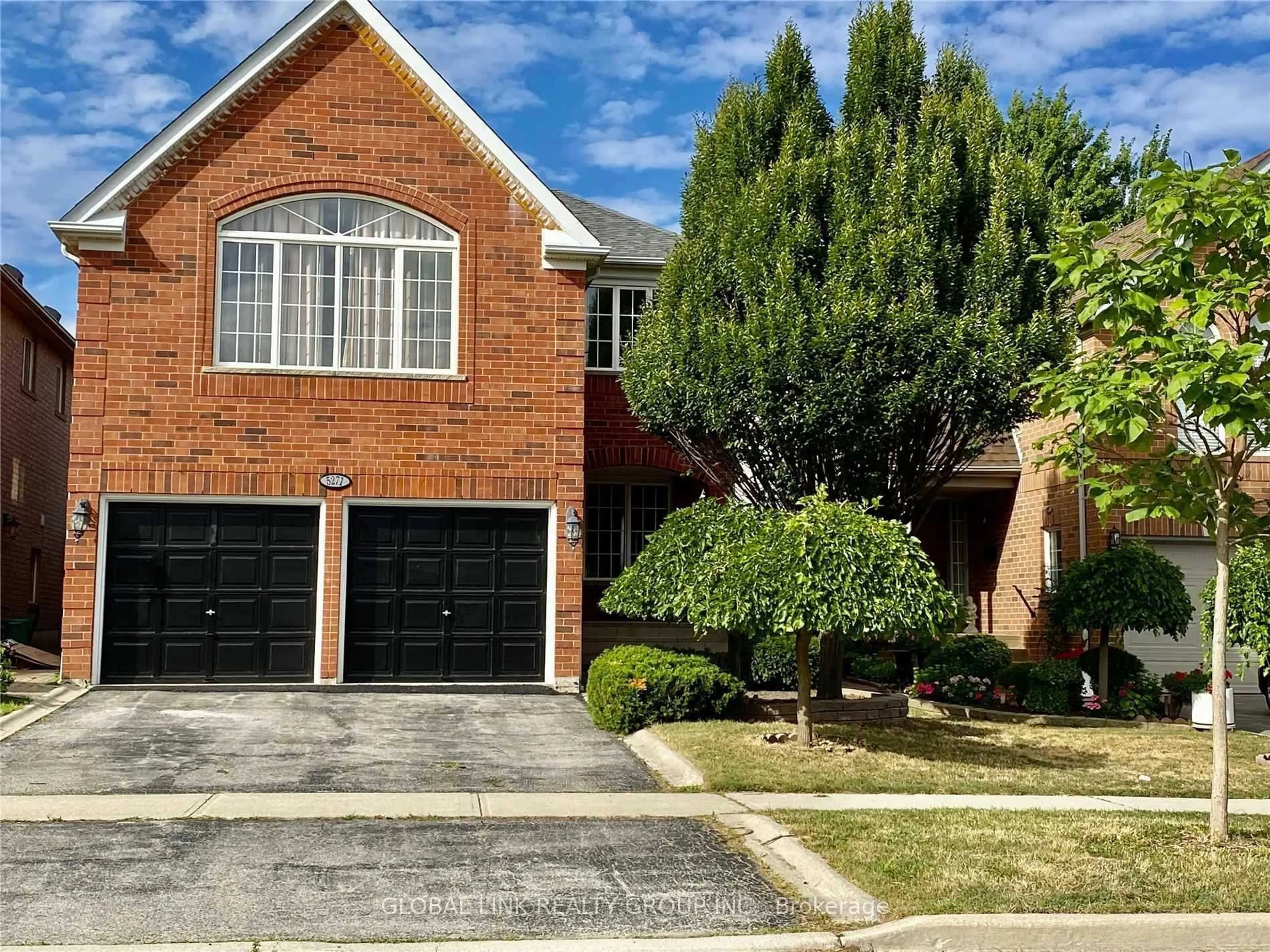 Home with brick exterior material, street for 5271 Russell View Rd, Mississauga Ontario L5M 5W1