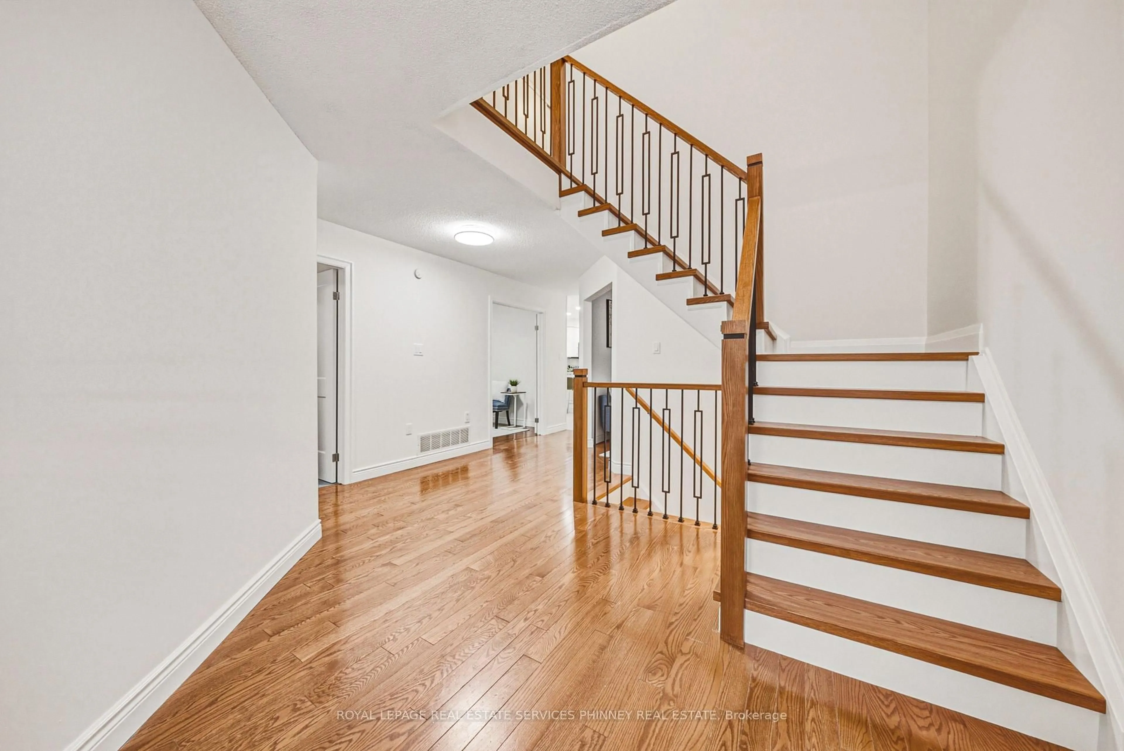 Unknown for 2188 Margot St, Oakville Ontario L6H 3M1